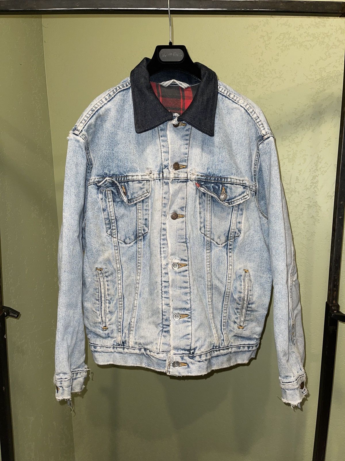 Levi's customized 80s flannel lined contrast collar denim jacket Size US L / EU 52-54 / 3 - 1 Thumbnail