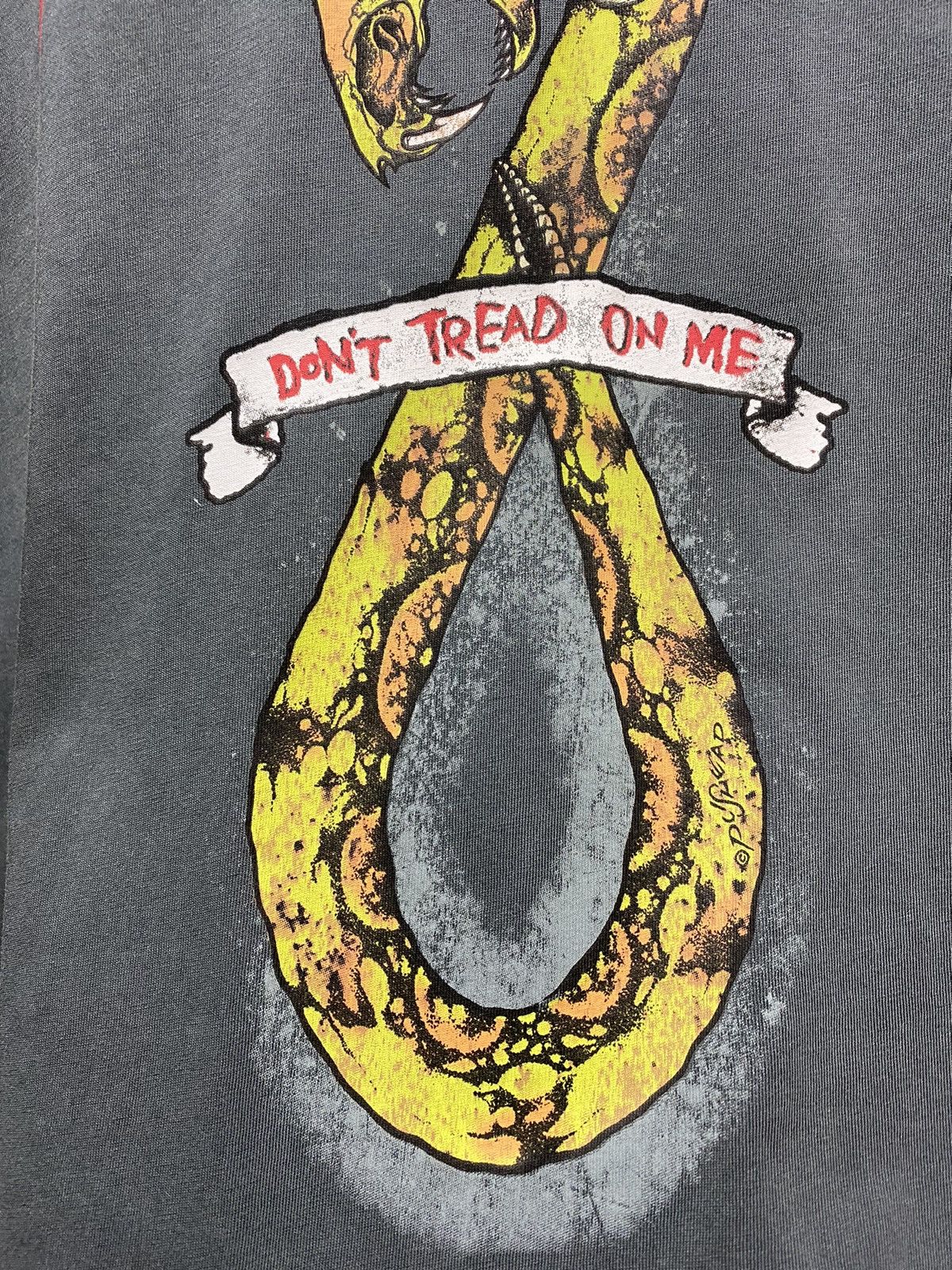 Band Tees Metallica Don’t Tread On Me Graphic Tees Size US XXL / EU 58 / 5 - 10 Thumbnail