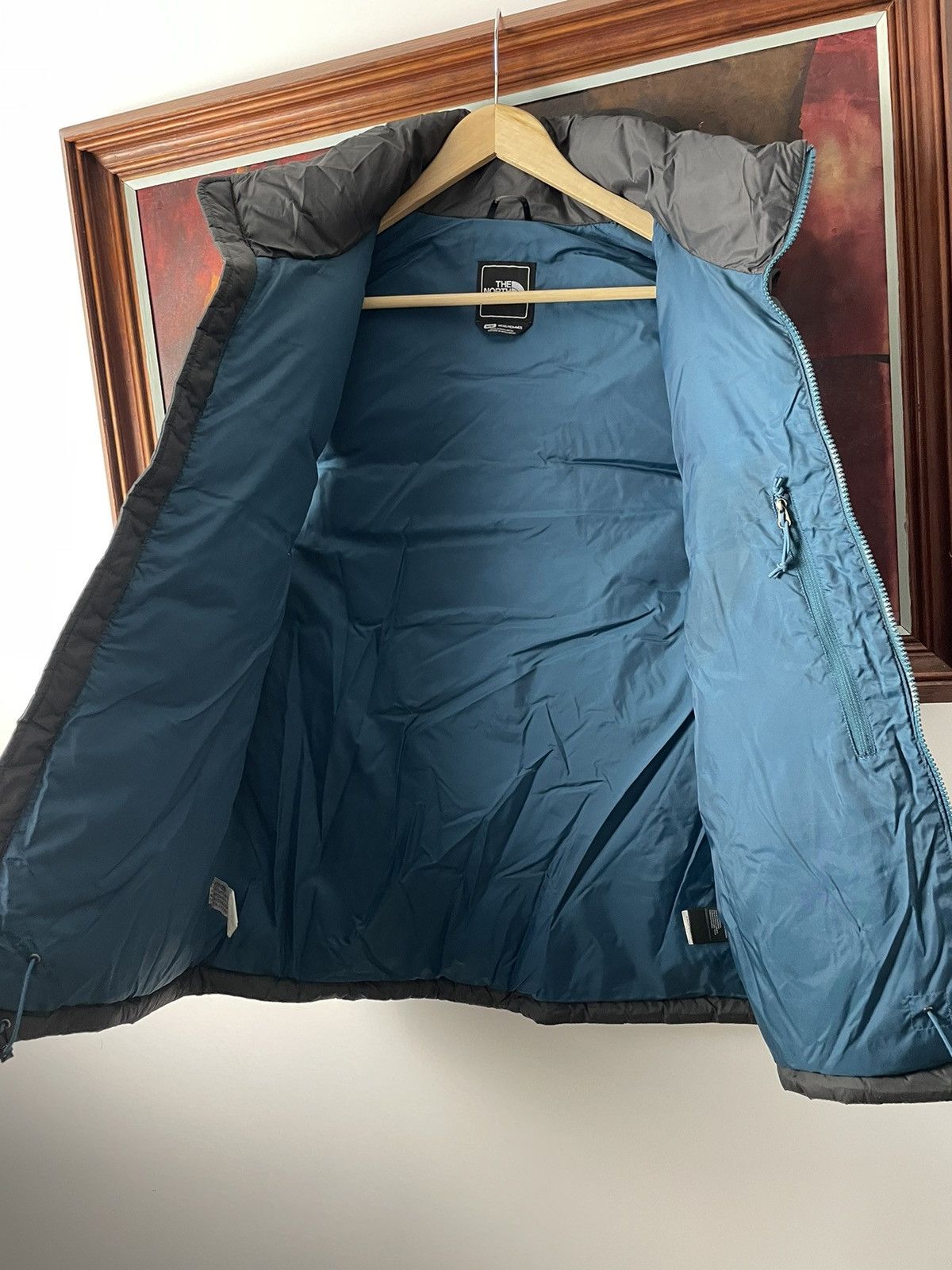 The North Face 700 Grey Puffer Vest TNF Rare Color Hype Menswear