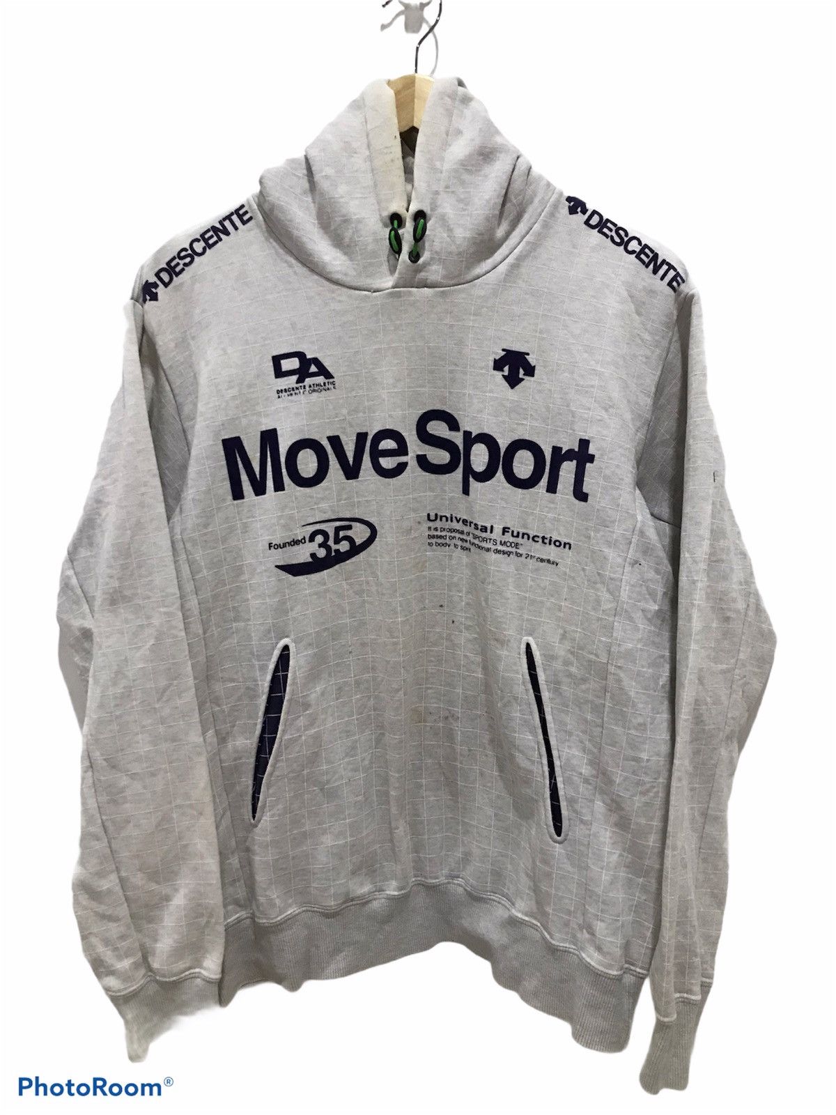 Descente Vtg Decente pullover faded Hoodie Sweatshirt Size US M / EU 48-50 / 2 - 1 Thumbnail