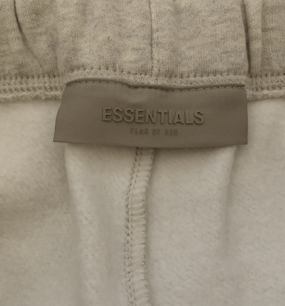 Fear of God Essentials Sweatpants Light Oatmeal size Large Size US 30 / EU 46 - 4 Thumbnail