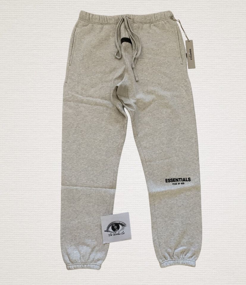 Fear of God Essentials Sweatpants Light Oatmeal size Large Size US 30 / EU 46 - 1 Thumbnail