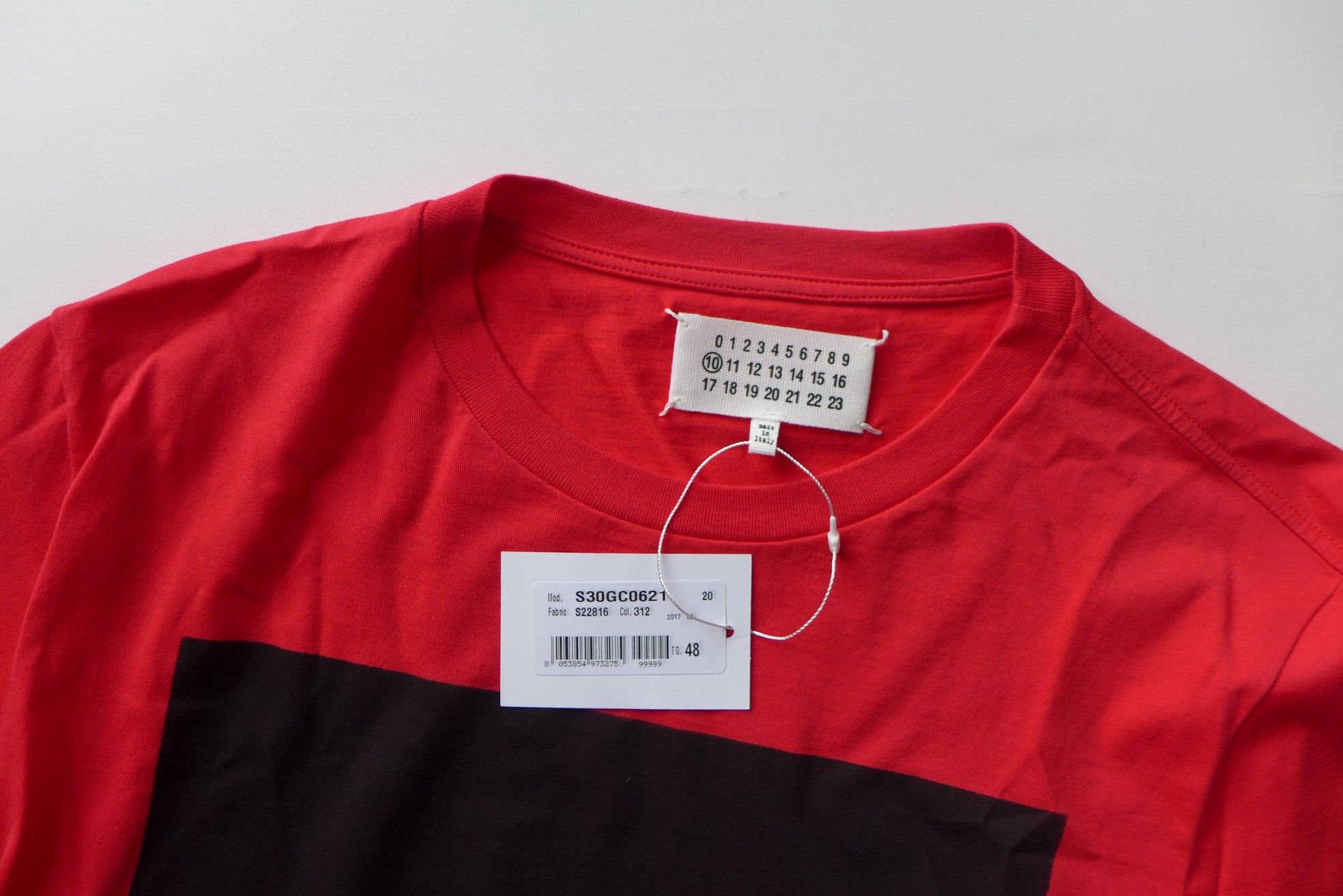 Maison Margiela Margiela FW17 Red Prism Print T-shirt Size US M / EU 48-50 / 2 - 4 Thumbnail