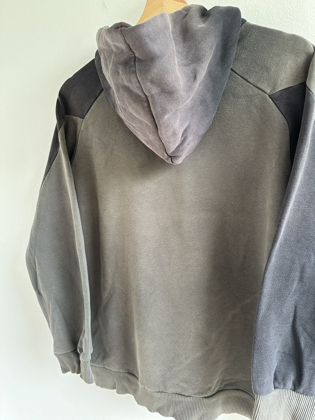 Nike × Vintage Vintage y2k Nike Faded and Washed Grey Hoodie Swoosh Size US S / EU 44-46 / 1 - 9 Thumbnail