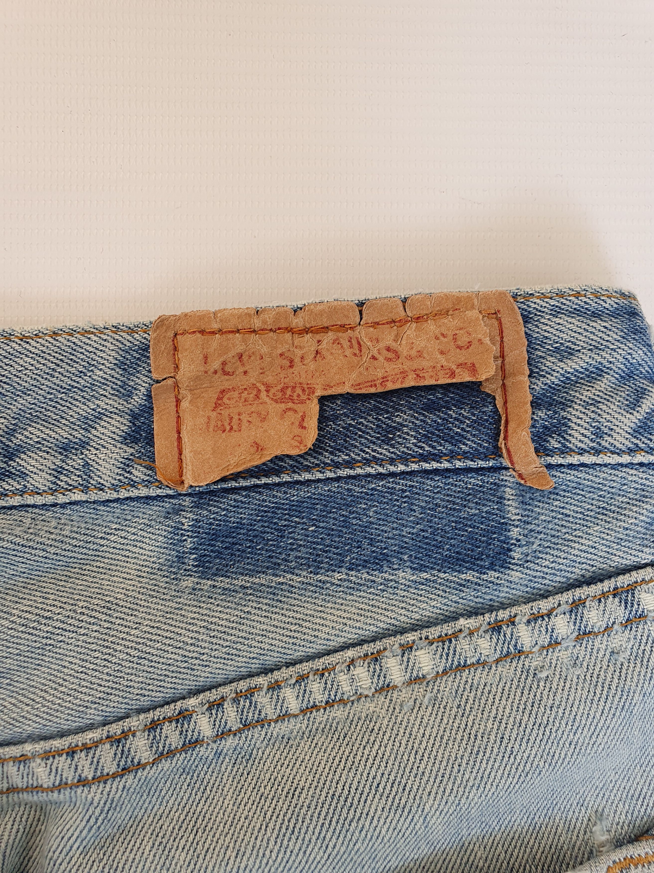 Vintage 1994 Vintage LEVIS 501 Dirty Distressed Jeans Size US 33 - 5 Thumbnail
