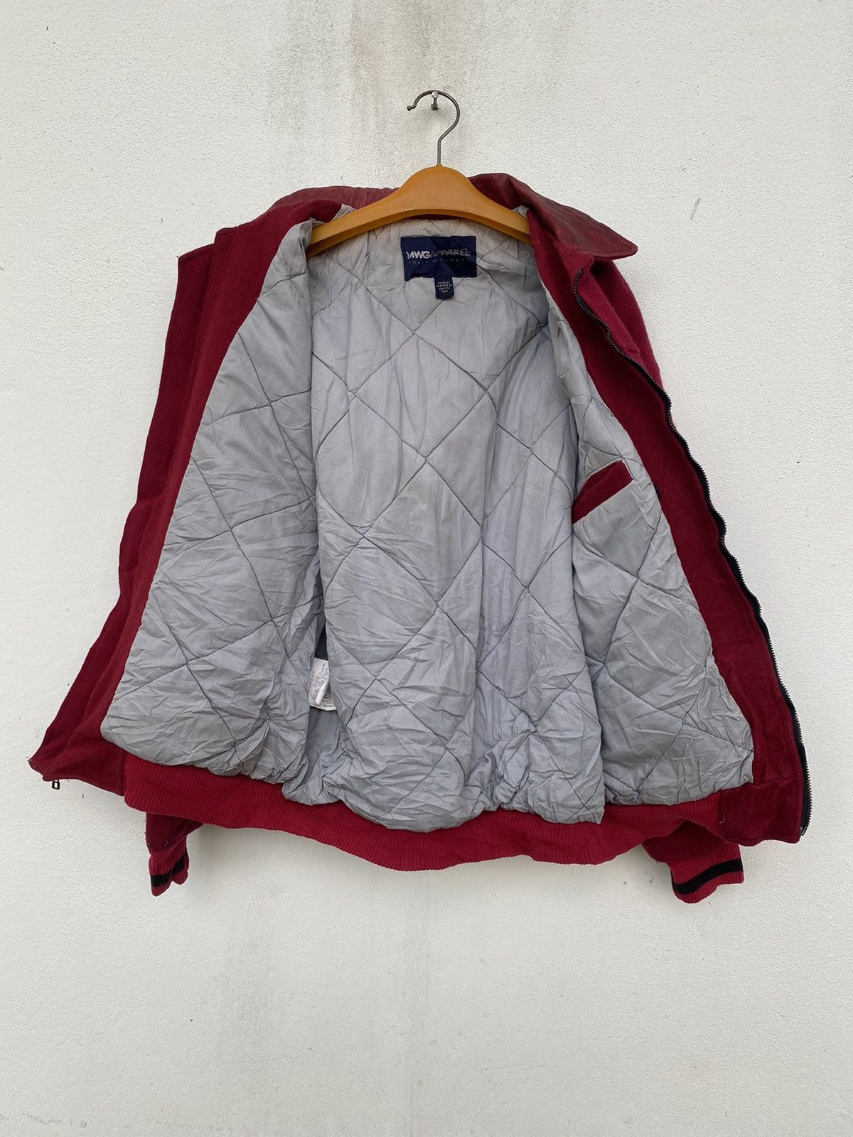 American Apparel VINTAGE MWG APPAREL MADE IN CANADA VARSITY JACKET Size US M / EU 48-50 / 2 - 10 Thumbnail