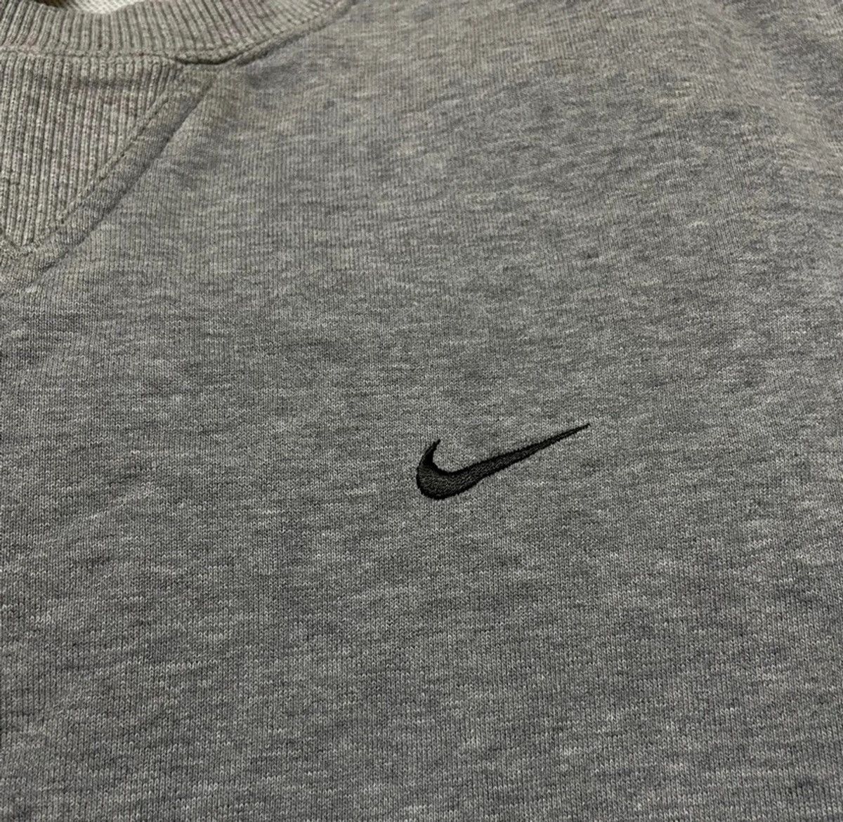 Nike Vintage Nike Swoosh Sweatshirt Crewneck Size US M / EU 48-50 / 2 - 2 Thumbnail