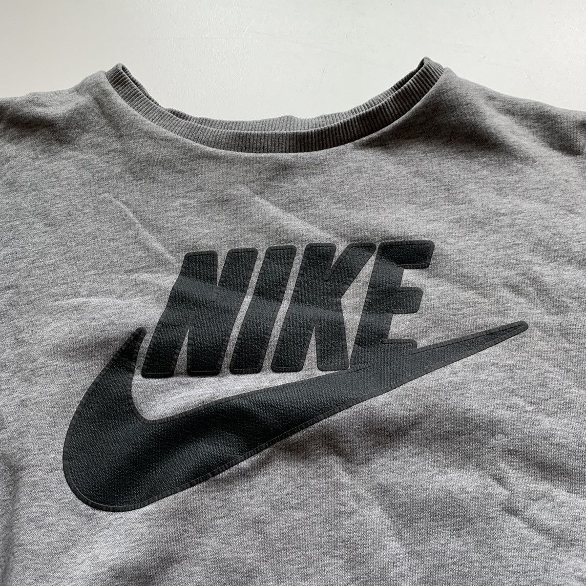 Nike × Vintage Vintage 2000s Nike Swoosh Graphic Pullover Crewneck Men's XL Size US XL / EU 56 / 4 - 2 Thumbnail