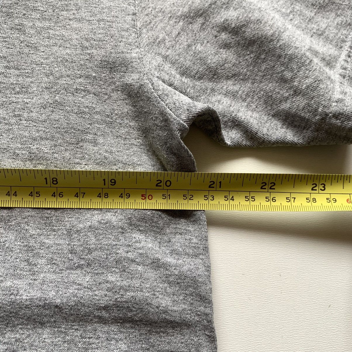 Nike Vintage 2000s Nike Embroidered Swoosh T Shirt Grey Medium Size US M / EU 48-50 / 2 - 4 Thumbnail