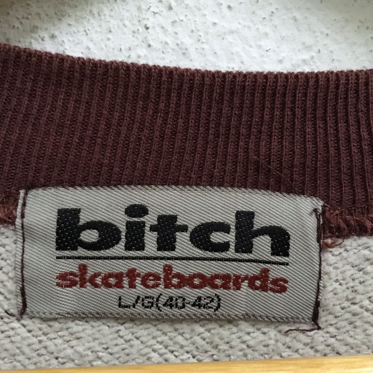 Vintage Vintage BITCH Skateboard Streetwear Sweatshirt Pullover Size US S / EU 44-46 / 1 - 4 Thumbnail