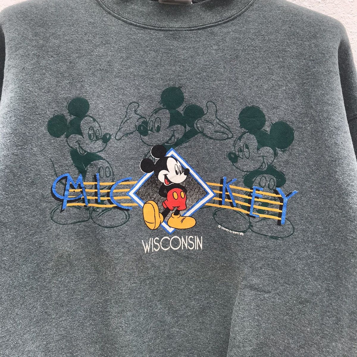 Disney × Vintage Vintage Mickey Mouse Wisconsin Sweatshirt Size US M / EU 48-50 / 2 - 2 Thumbnail