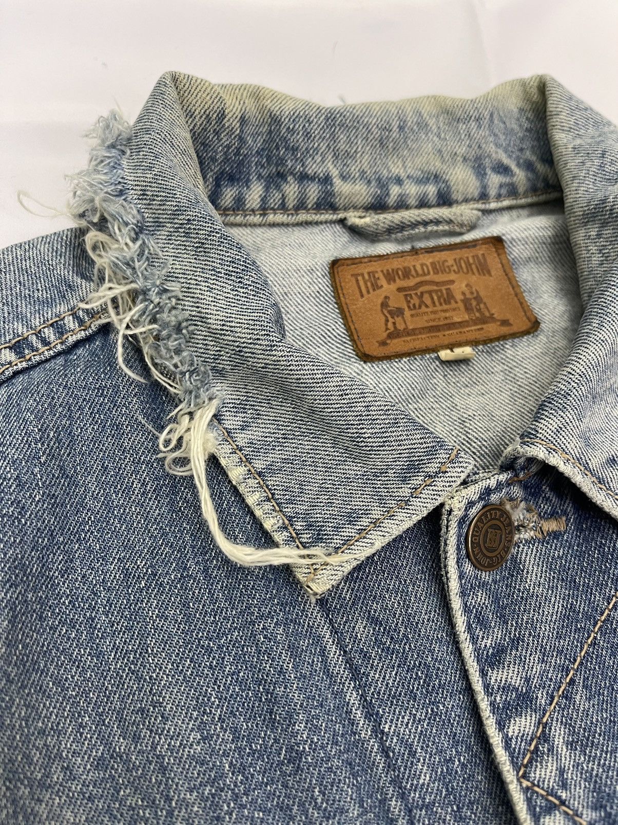 Vintage VINTAGE BIG JOHN DISTRESSED TRUCKER DENIM JACKET Size US L / EU 52-54 / 3 - 14 Thumbnail