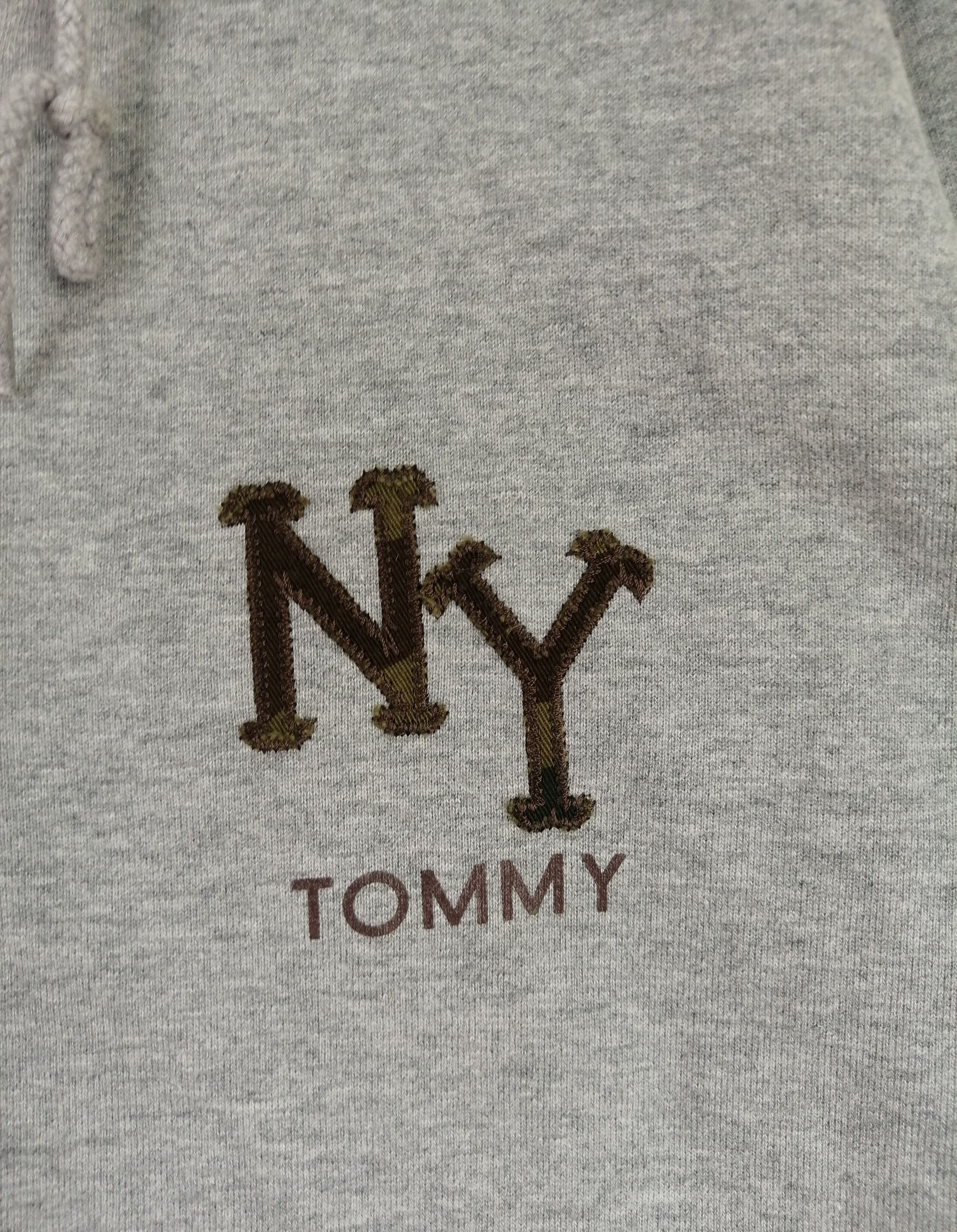 Tommy Hilfiger NY Tommy Hilfiger Camo Hoodie Rare Item Full Zipper Size US M / EU 48-50 / 2 - 9 Thumbnail