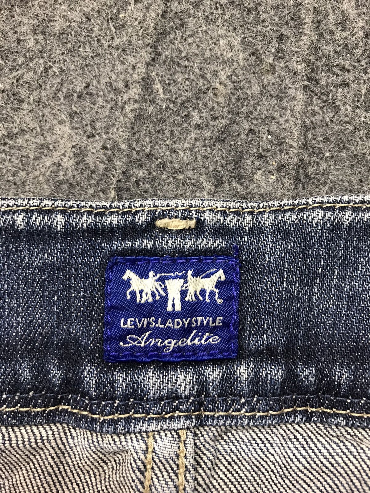 Levi's × Vintage Vintage Levi’s Lady Style Angelite Denim Jeans Straight Cut Size 26" / US 2 / IT 38 - 6 Thumbnail