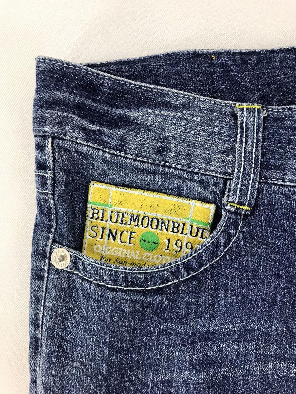 Japanese Brand × Vintage Blue Moon Blue Short Pant Indigo Printed Denim Spell Out Size US 32 / EU 48 - 5 Thumbnail