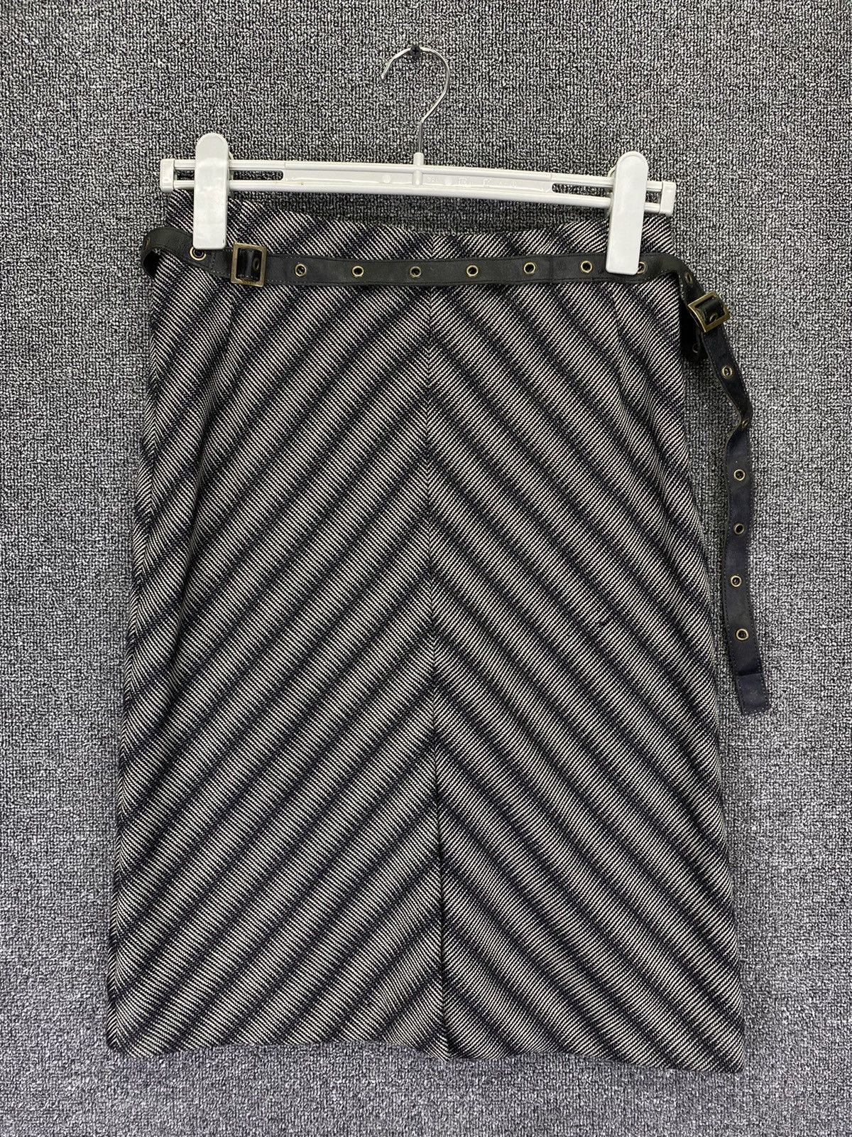 Versace Versus Versace Leather Belted Punk Style Midi Skirts Size 28" / US 6 / IT 42 - 1 Thumbnail