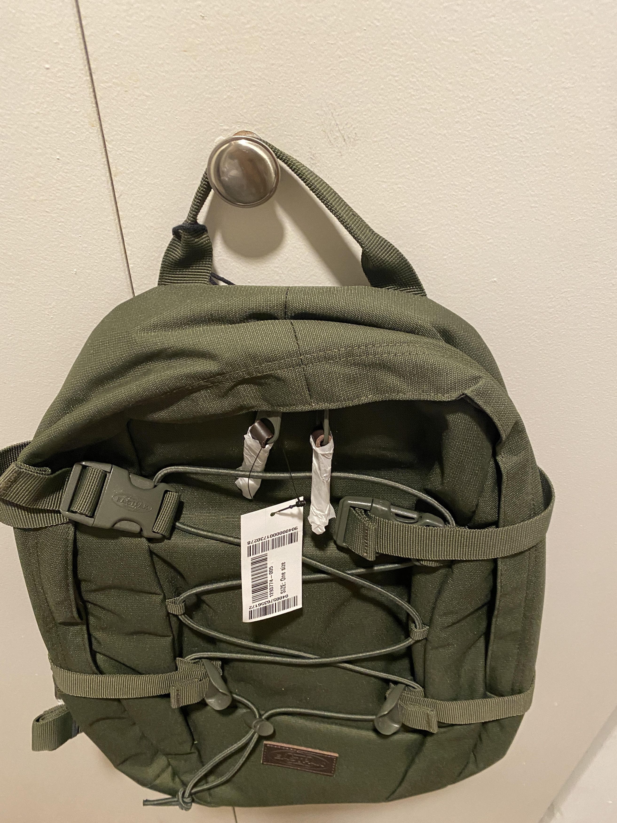 Eastpak Borys Olive Backpack Bag in Green, Men's — image 6 of 6