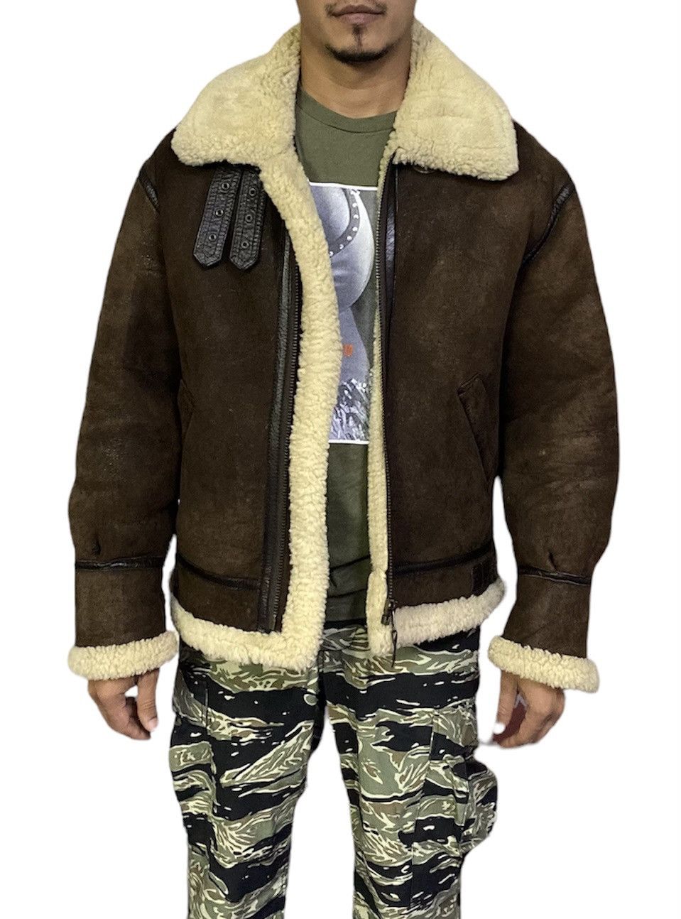 Avirex Eagle Sqdn TYPE B-3 Sheepskin Aviator Bomber Jacket Size US M / EU 48-50 / 2 - 24 Thumbnail