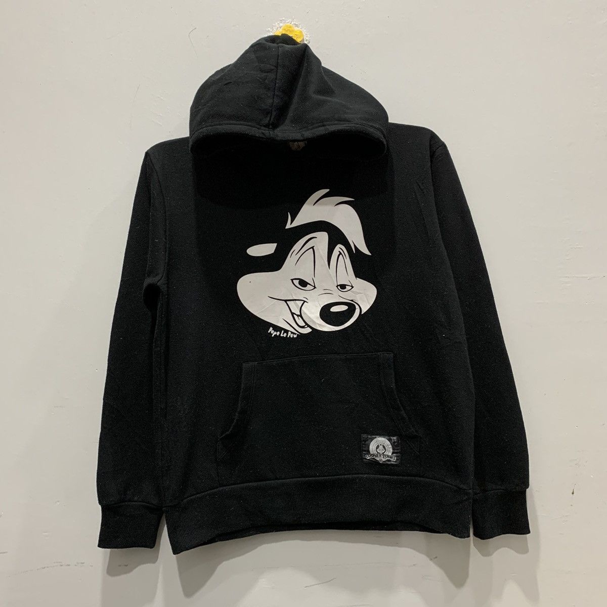 Japanese Brand × Vintage × Warner Bros LOONEY TUNES PEPE LE PEW Hoodie Size M Size US M / EU 48-50 / 2 - 1 Thumbnail