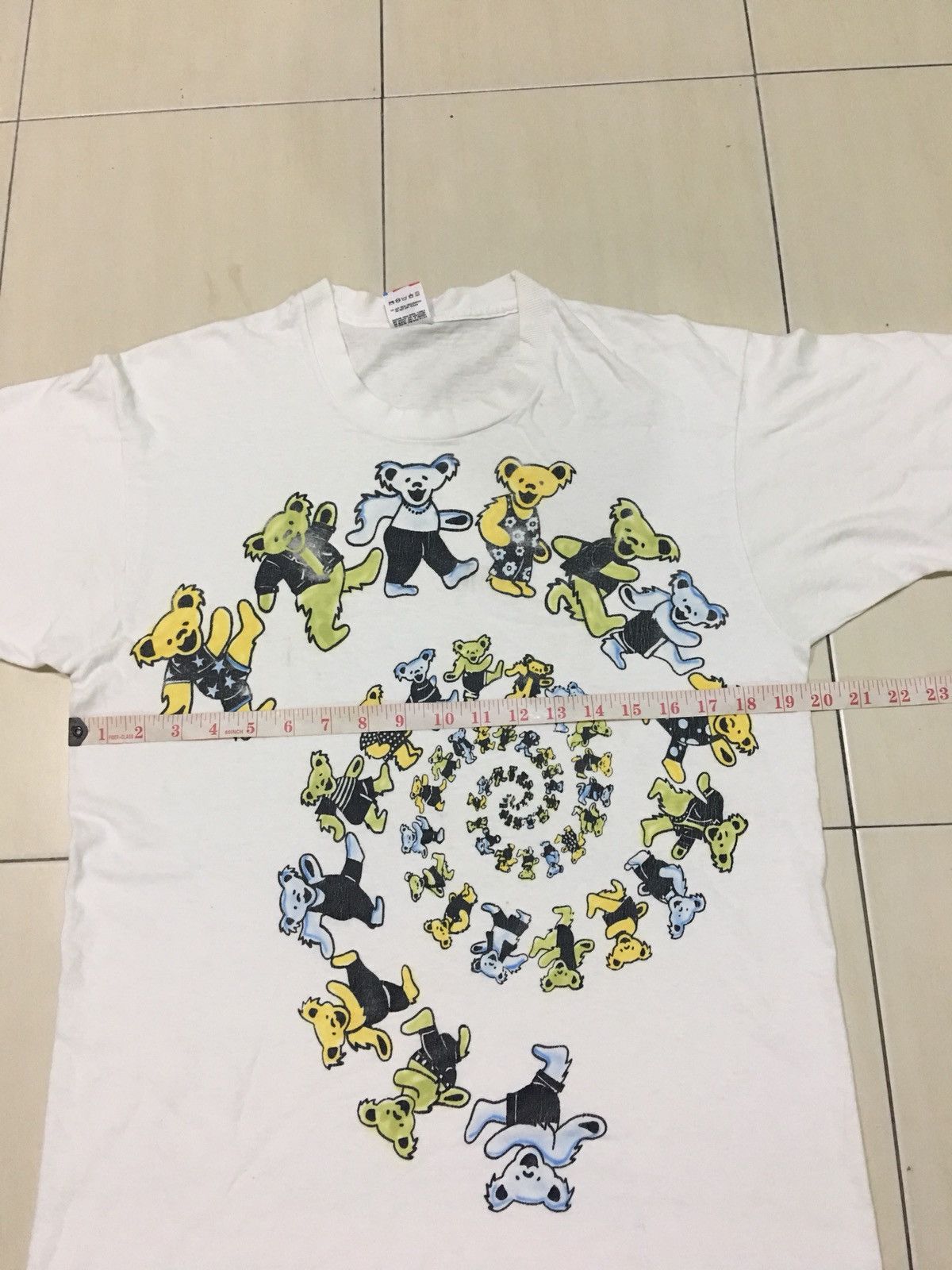 Grateful Dead × Vintage Vintage 90s Grateful Dead Dancing bear tour / concert shirt Size US L / EU 52-54 / 3 - 6 Thumbnail