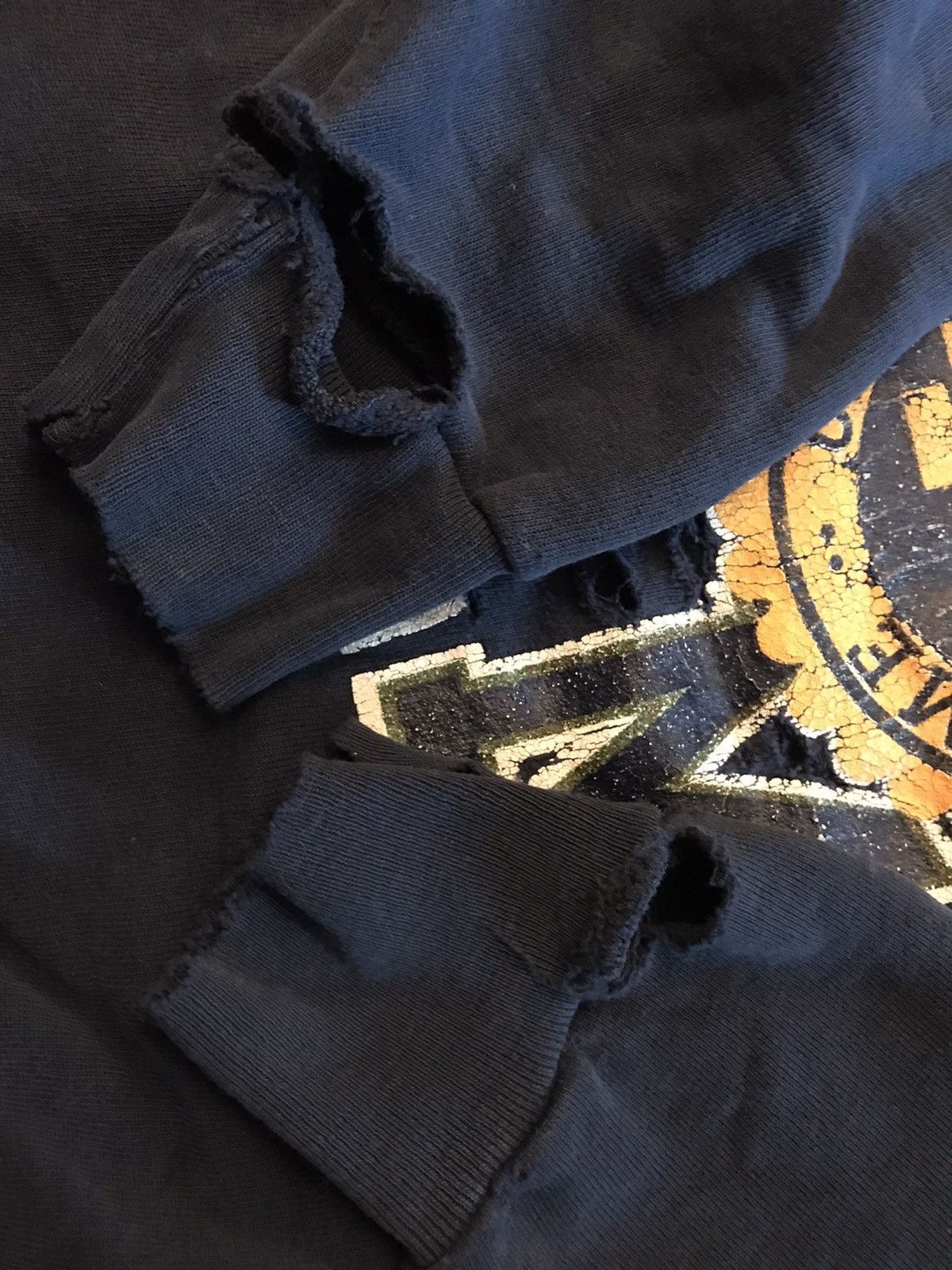 Champion Vintage Distressed Champion Notre Dame Crewneck Size US L / EU 52-54 / 3 - 10 Thumbnail