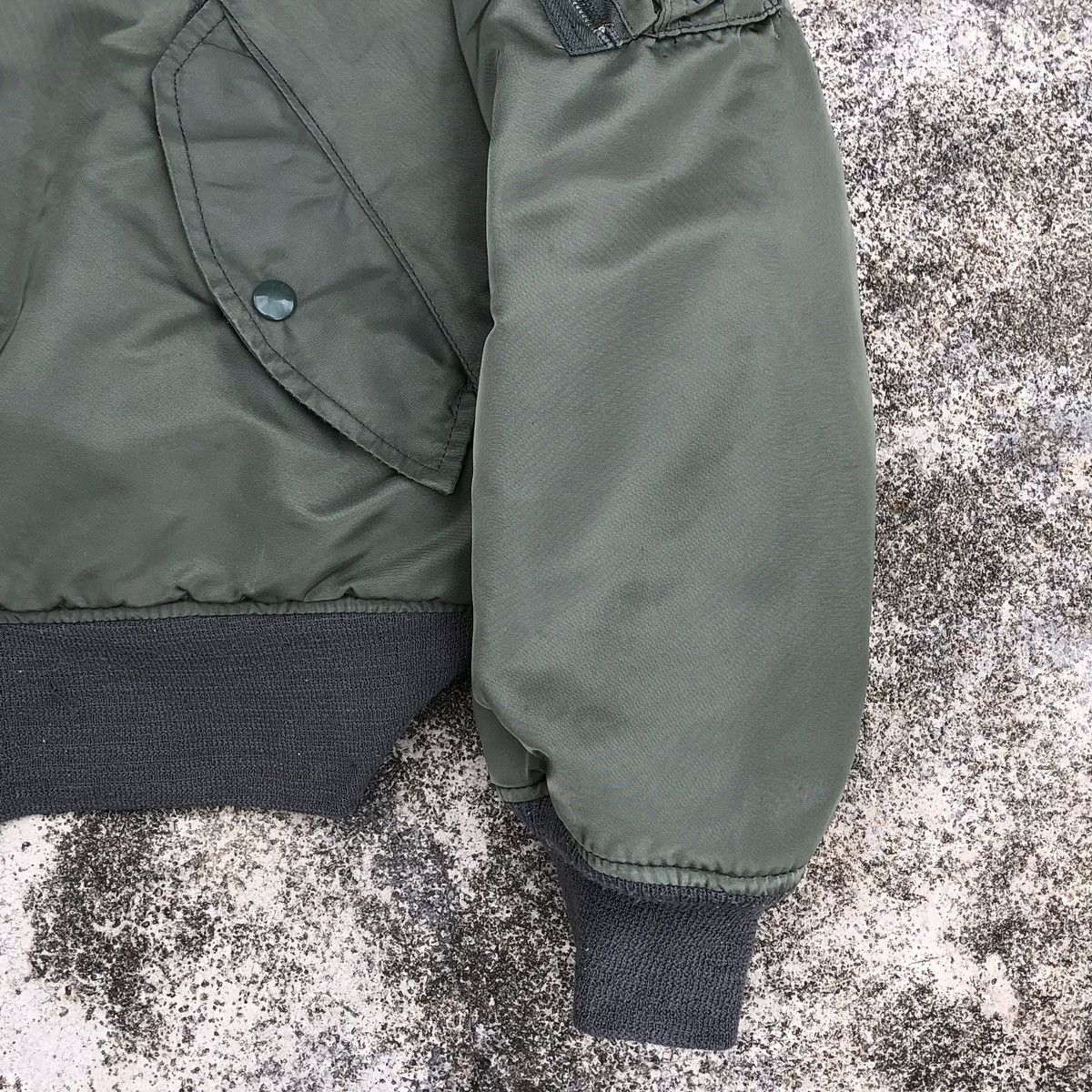 Alpha Industries Vintage Flyer's Man Intermediate MA-1 Bomber Jacket Size US XL / EU 56 / 4 - 5 Thumbnail