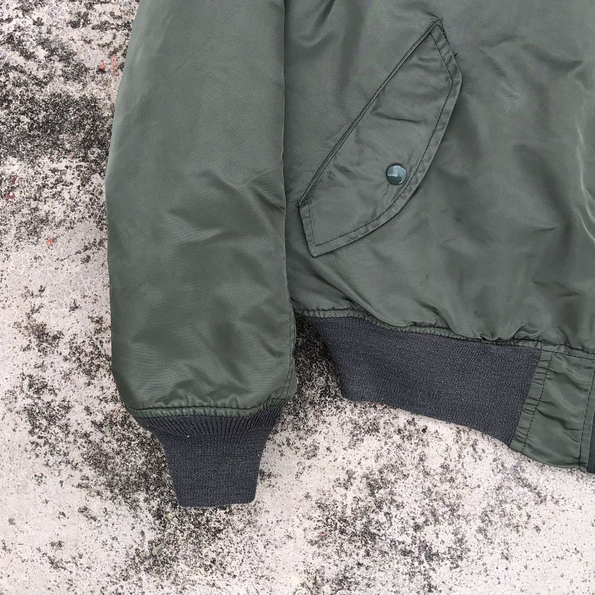 Alpha Industries Vintage Flyer's Man Intermediate MA-1 Bomber Jacket Size US XL / EU 56 / 4 - 4 Thumbnail