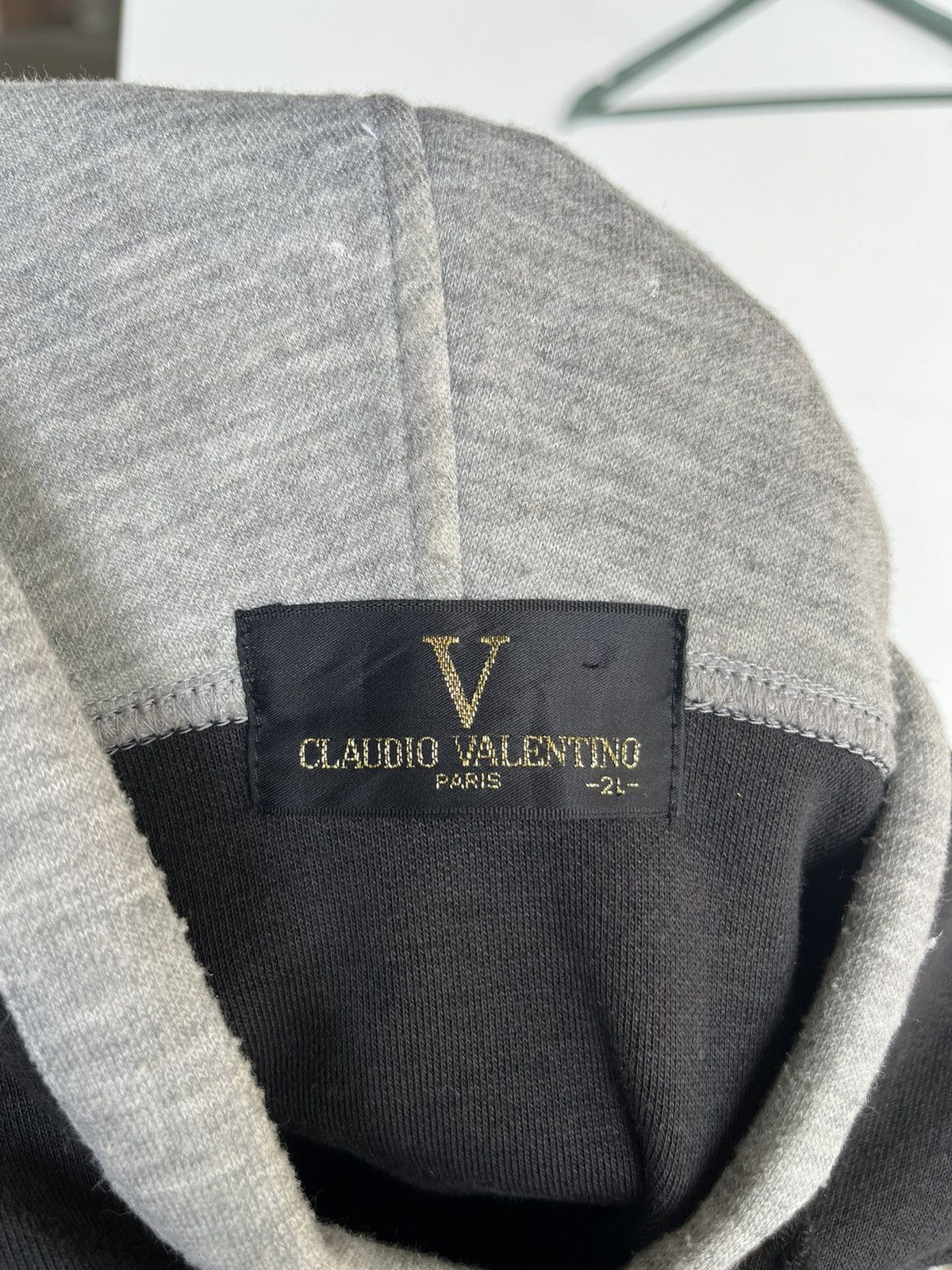Vintage Vintage 90s Two Tones Claudio Valentino Hoodie Size US XL / EU 56 / 4 - 5 Thumbnail