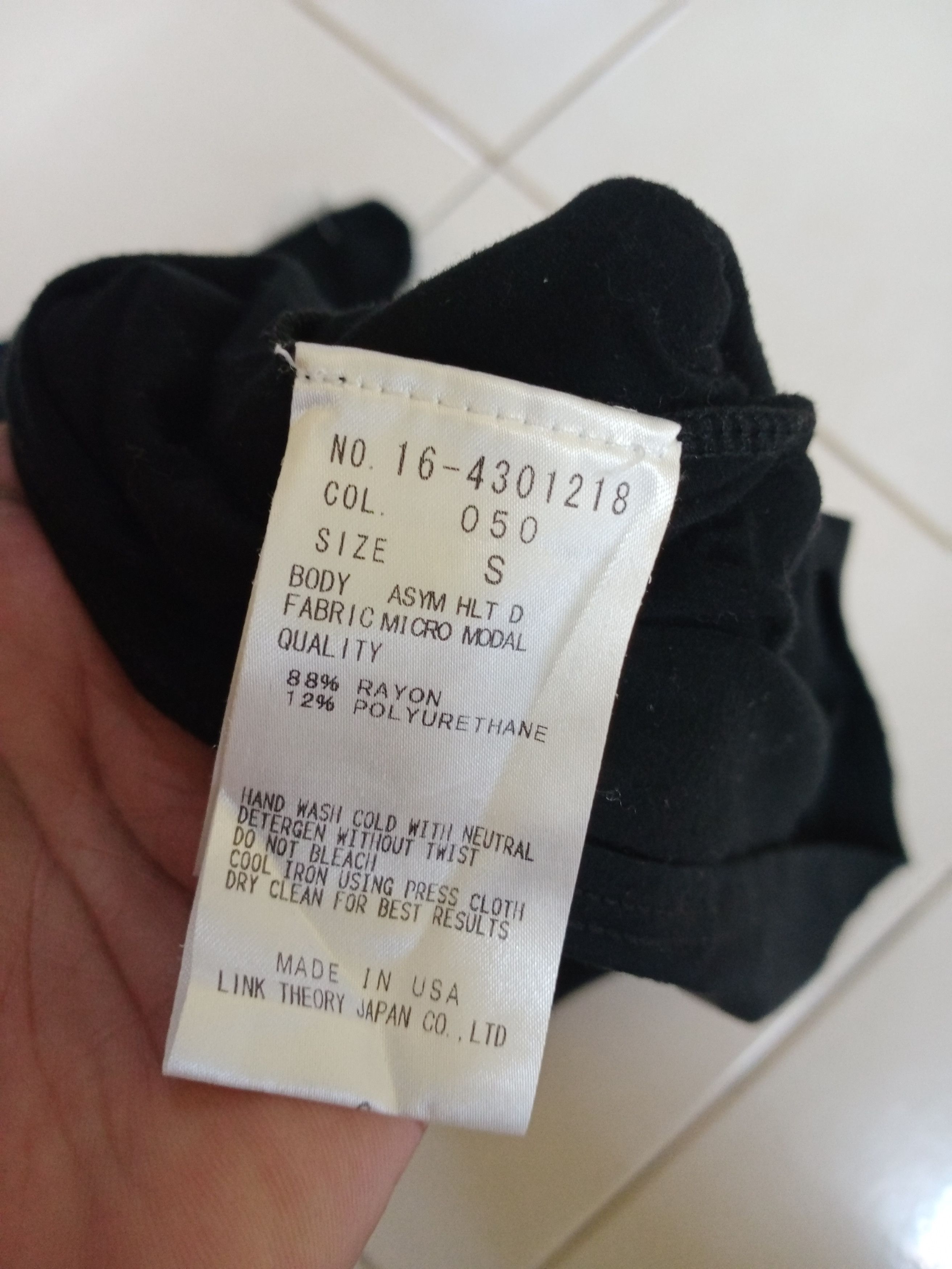 Helmut Lang Helmut Lang Body Asymmetrical Tank Size US S / EU 44-46 / 1 - 6 Thumbnail