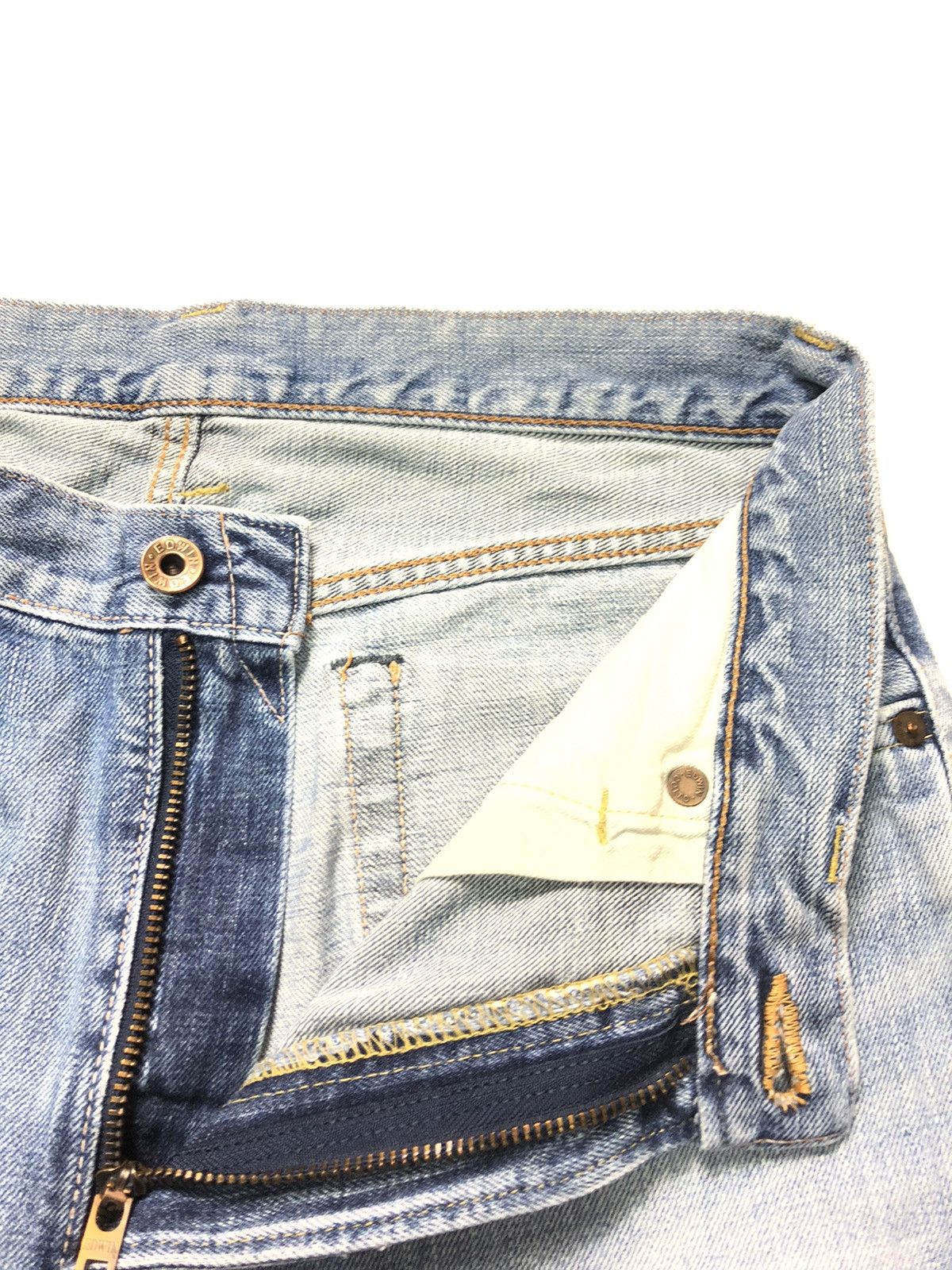 Edwin × Vintage VINTAGE EDWIN 505xx SELVEDGE BLUE WASH DISTRESSED DENIM Size US 29 - 6 Thumbnail