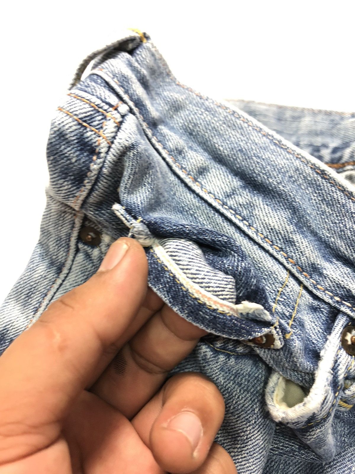 Edwin × Vintage VINTAGE EDWIN 505xx SELVEDGE BLUE WASH DISTRESSED DENIM Size US 29 - 4 Thumbnail