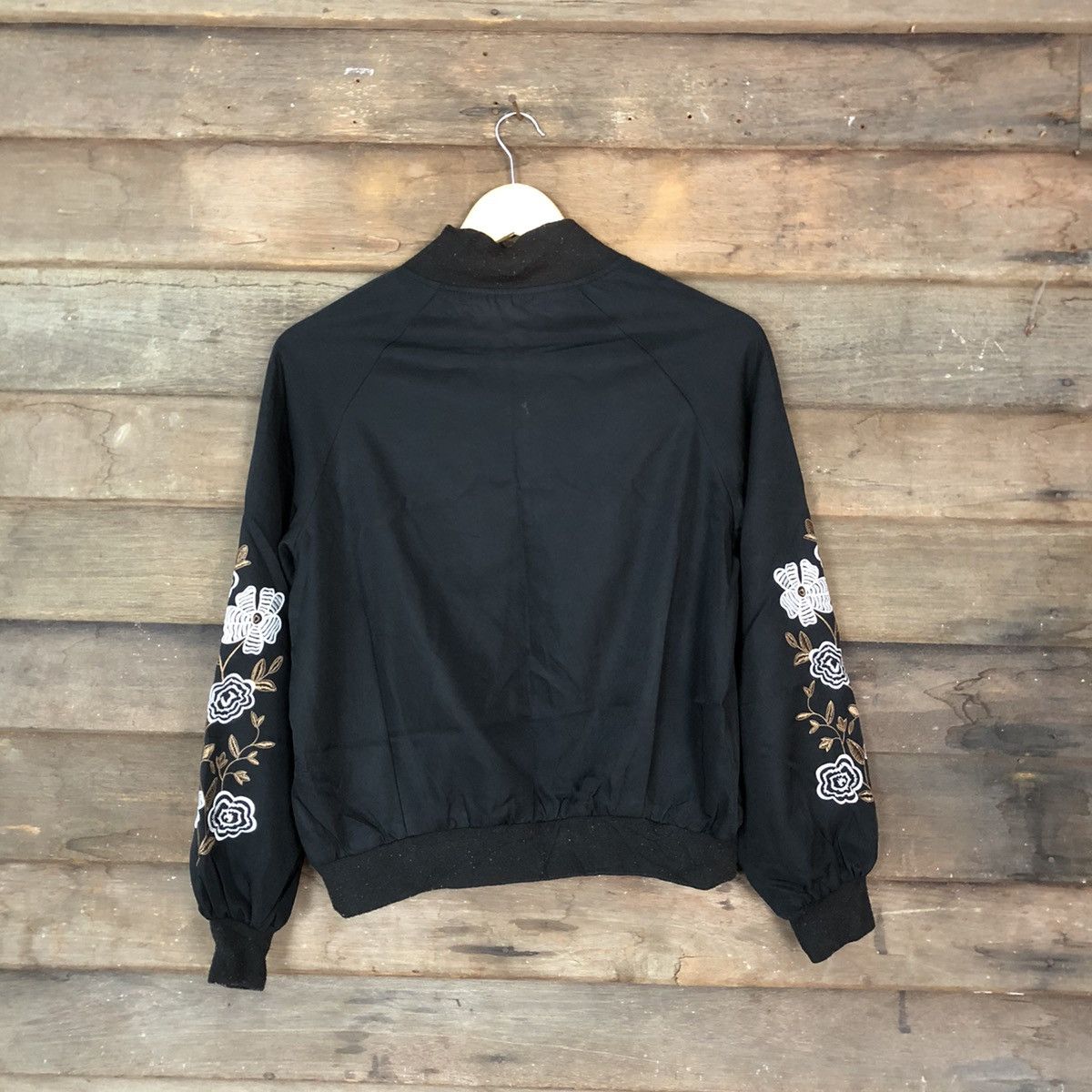 Japanese Brand Jeansis sleeve embroidered flower Black Bombers Jacket #5709 Size S / US 4 / IT 40 - 9 Thumbnail