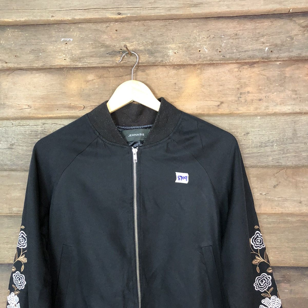 Japanese Brand Jeansis sleeve embroidered flower Black Bombers Jacket #5709 Size S / US 4 / IT 40 - 2 Thumbnail