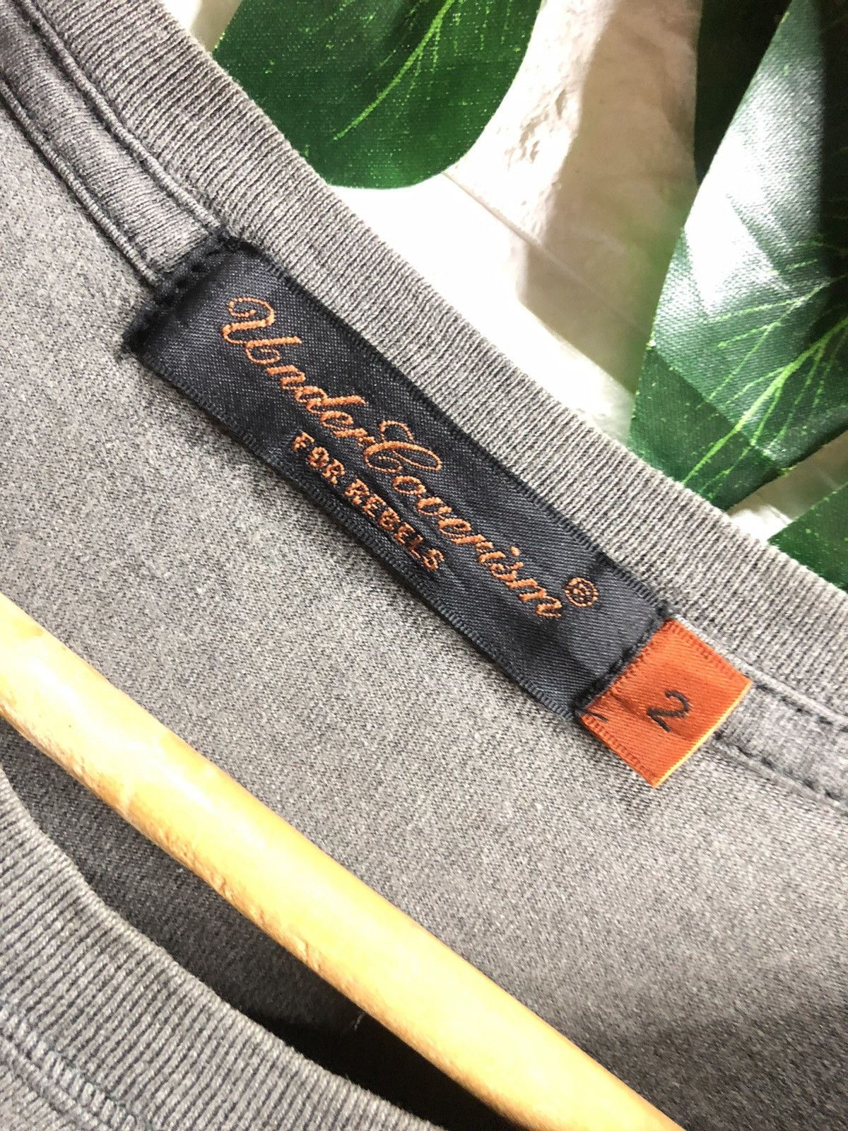 Japanese Brand × Jun Takahashi × Undercover UNDERCOVERISM FOR RABEL BIG U LOGO SHIRT JAPAN 🇯🇵 Size US S / EU 44-46 / 1 - 3 Thumbnail