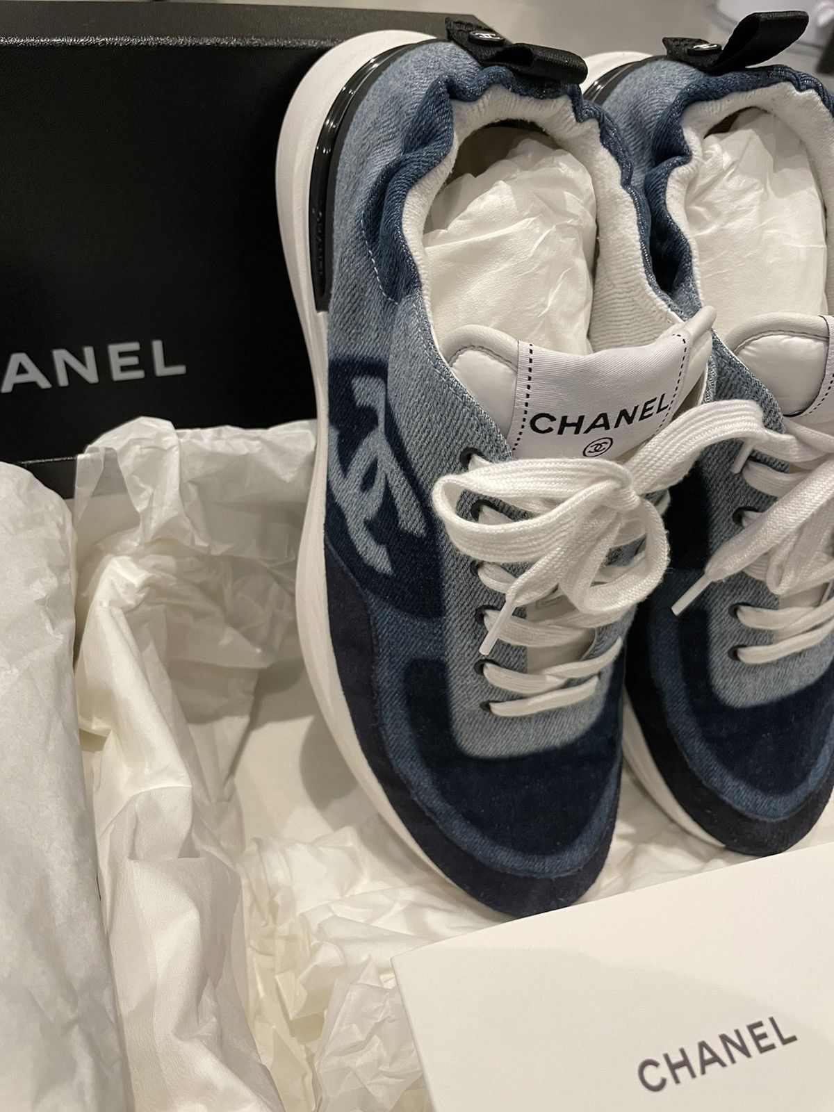 Chanel Chanel denim running sneakers men’s 41 Size US 8 / EU 41 - 22 Thumbnail