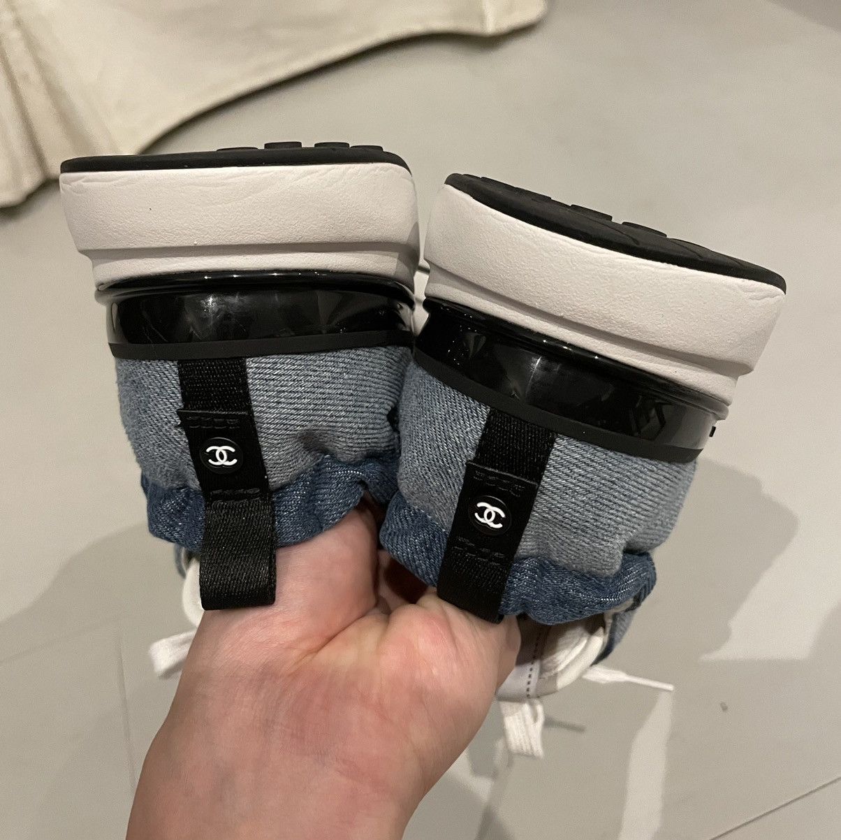 Chanel Chanel denim running sneakers men’s 41 Size US 8 / EU 41 - 14 Thumbnail