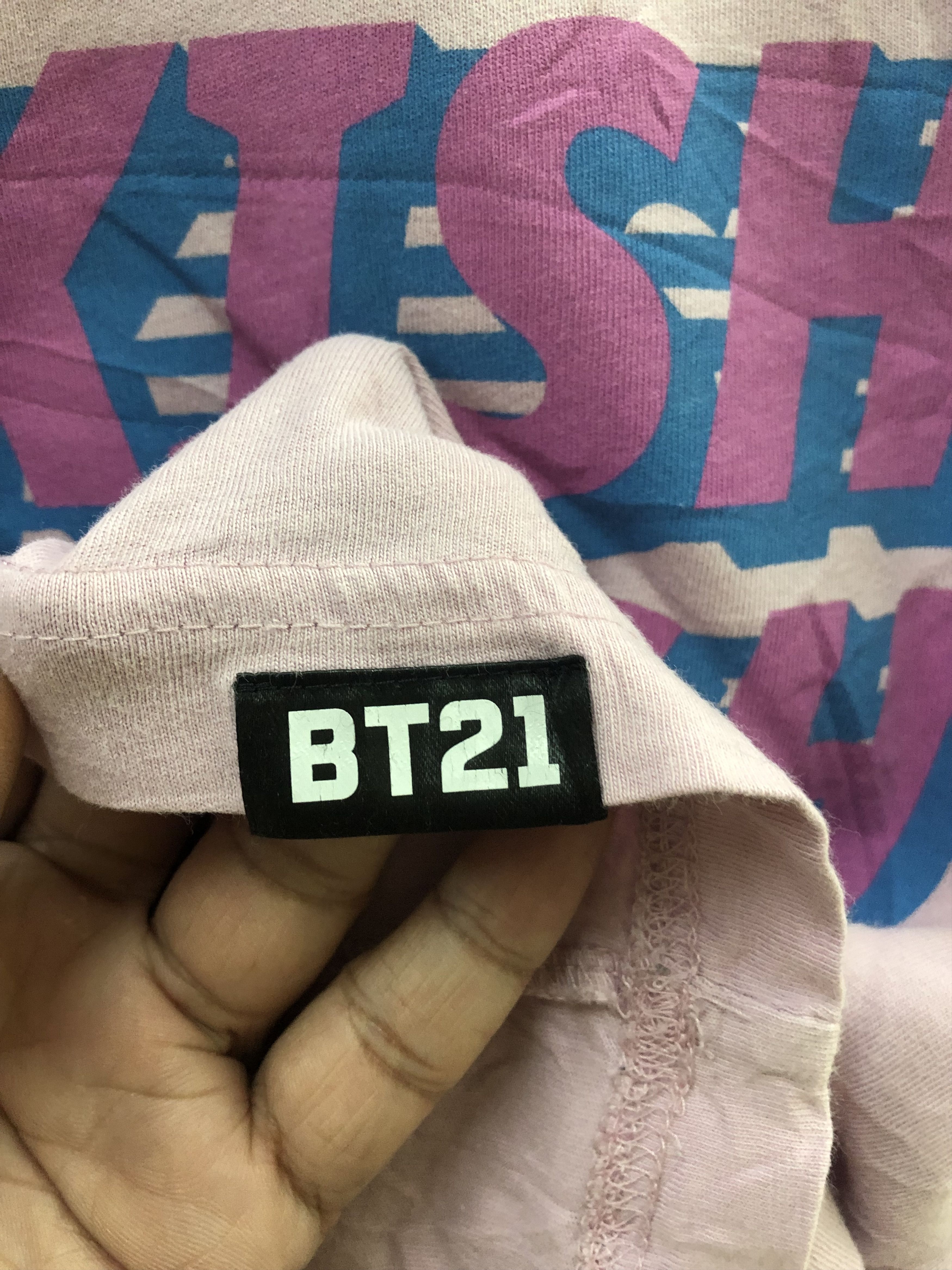Japanese Brand PINKISH TOUGH BUNNY TSHIRT Size US XL / EU 56 / 4 - 4 Thumbnail