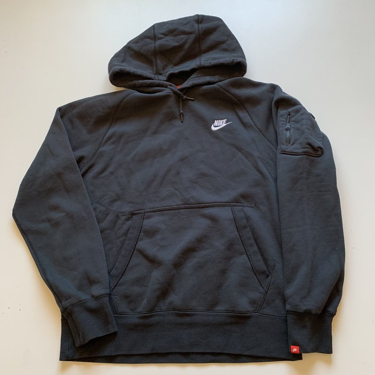 Nike Vintage 2000s Nike Embroidered Swoosh Black Hoodie Medium Size US M / EU 48-50 / 2 - 1 Thumbnail