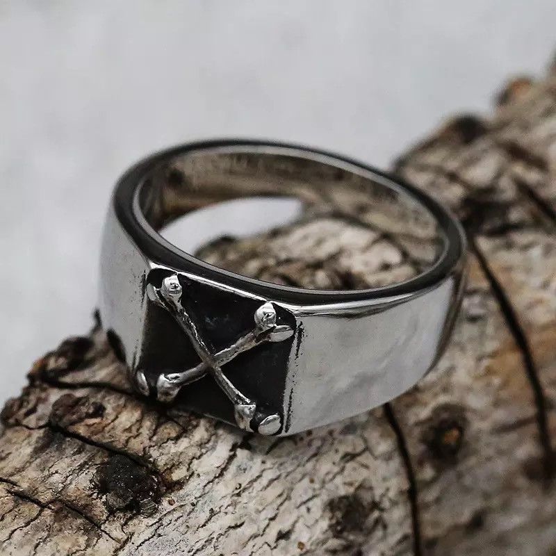 Jewelry Unique Rock Crossbone Ring Size ONE SIZE - 3 Thumbnail