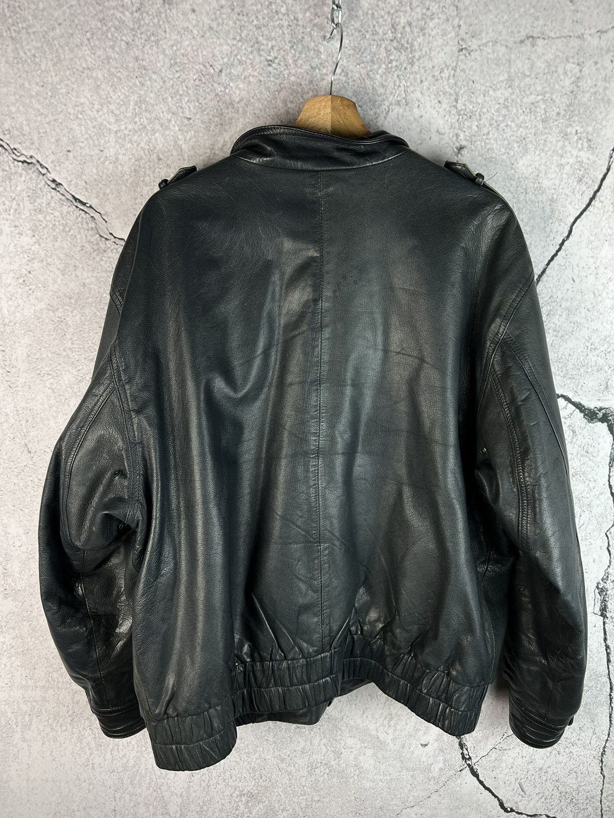 Vintage Vintage avant garde multi pocket genuine leather jacket Size US L / EU 52-54 / 3 - 2 Thumbnail