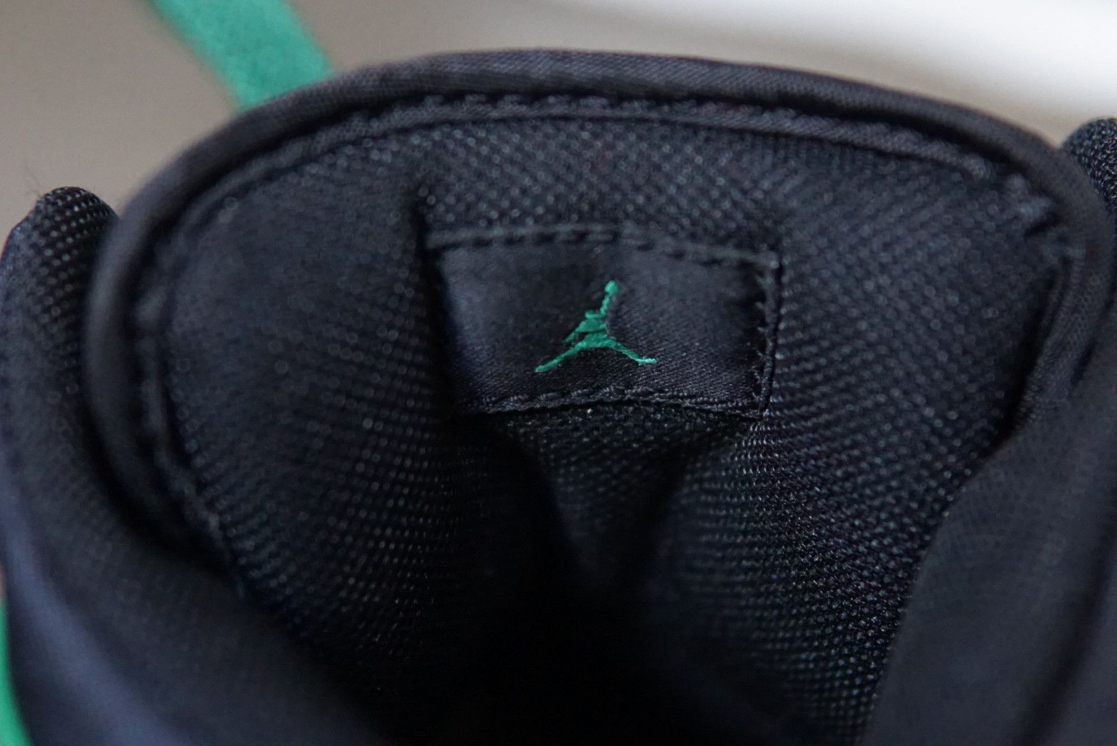 Jordan Brand Nike Air Jordan 1 Phat Premier Size 9.5 Celtics 375173-031 Size US 9.5 / EU 42-43 - 9 Thumbnail