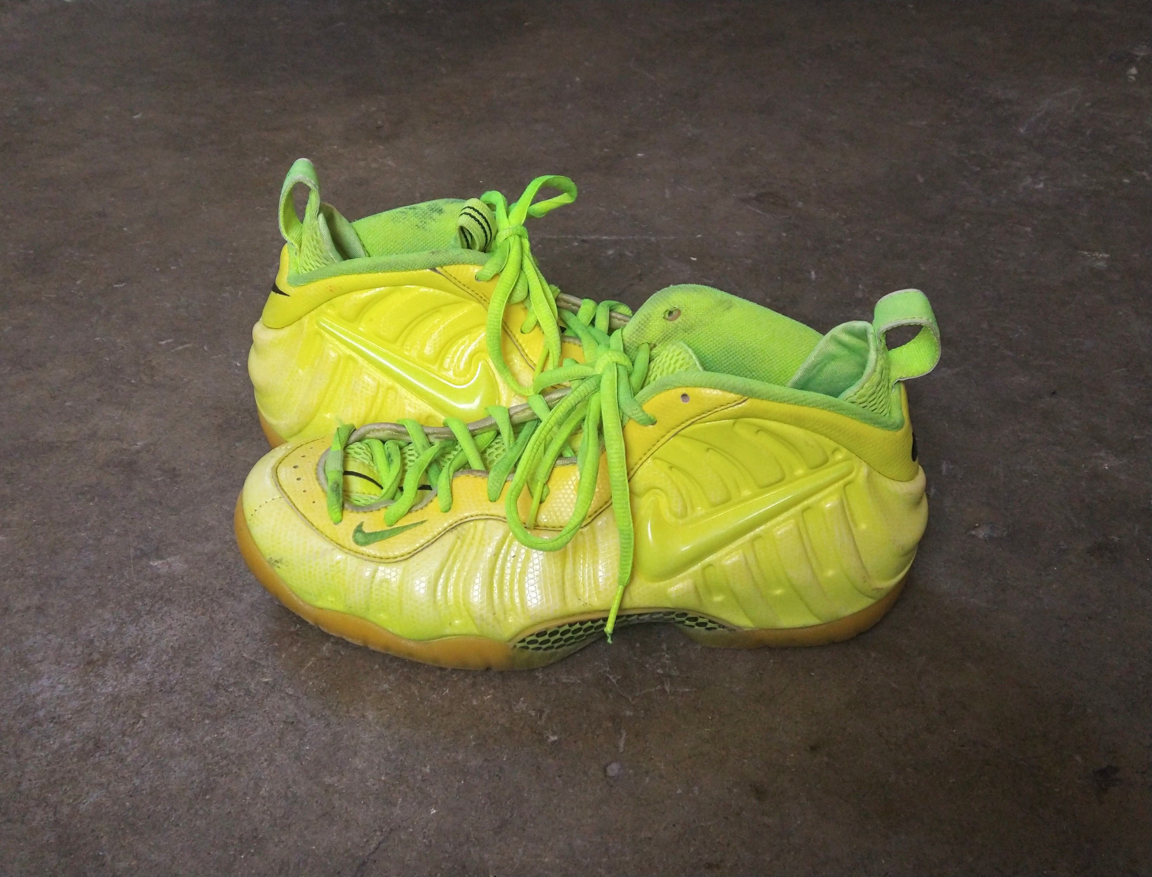 Nike Nike Air Foamposite Pro Volt Green 9.5 624041-700 Size US 9.5 / EU 42-43 - 1 Thumbnail