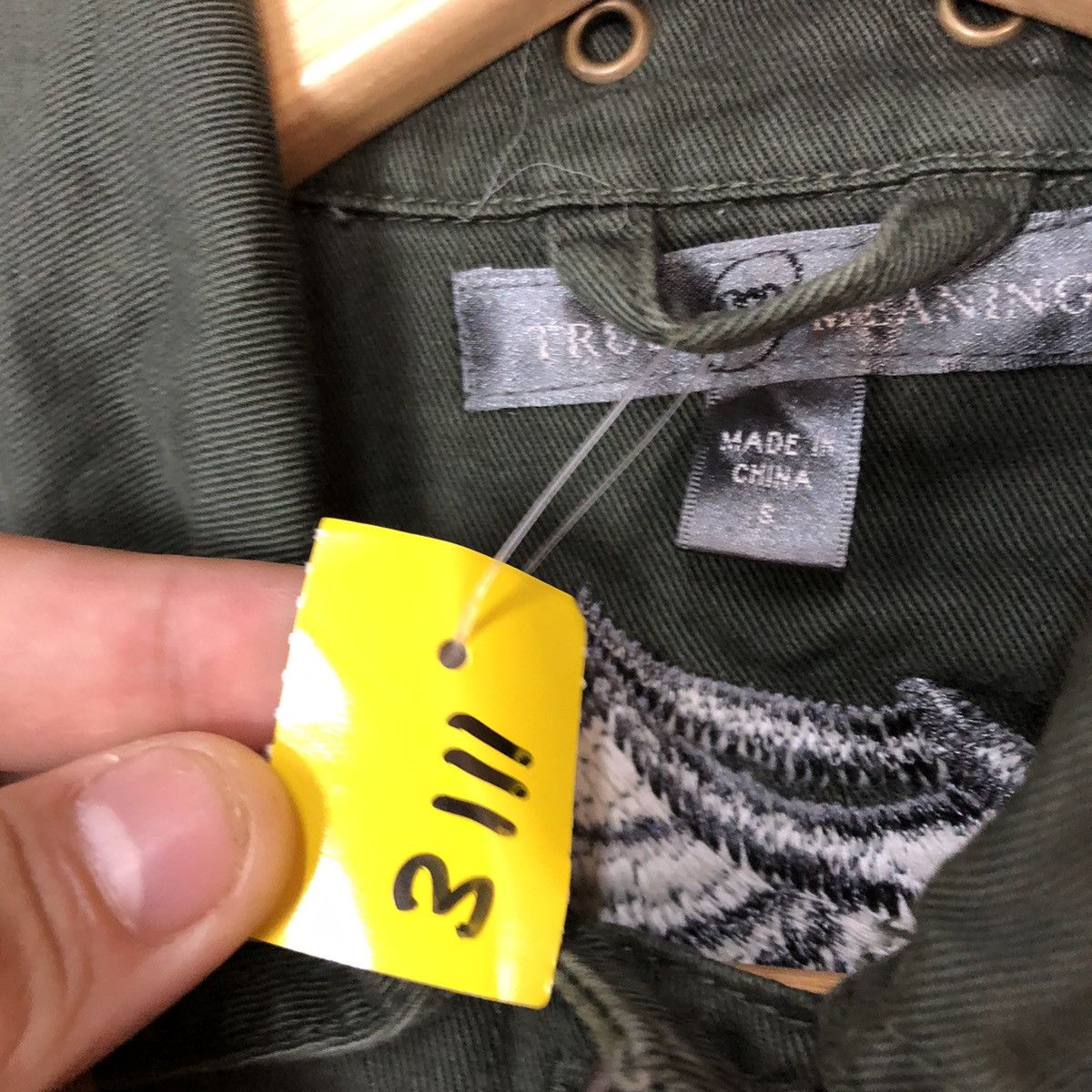 Japanese Brand DL True Meaning art embroidered army Green #3111 Size US S / EU 44-46 / 1 - 12 Thumbnail