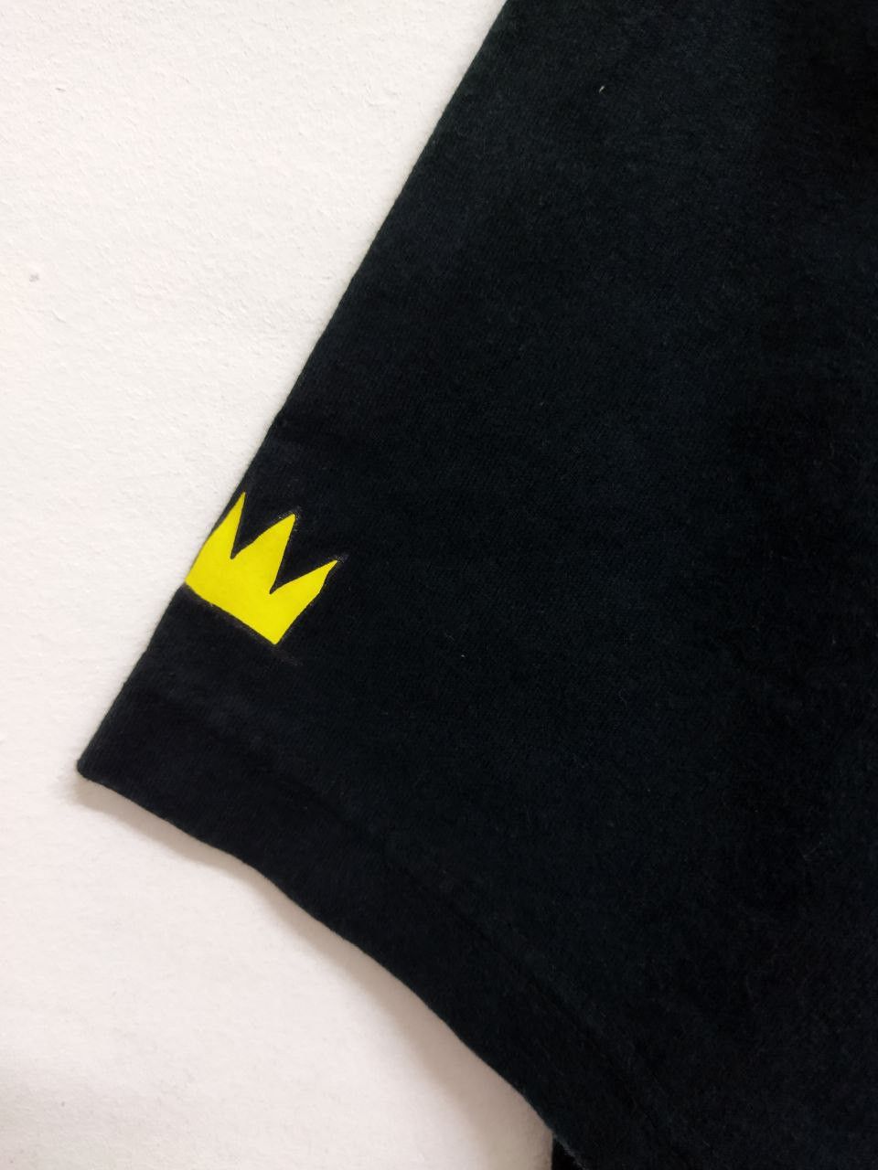 Jean-Michel Basquiat Vintage Jean Michel Basquiat X Uniqlo T shirt Size US S / EU 44-46 / 1 - 3 Thumbnail