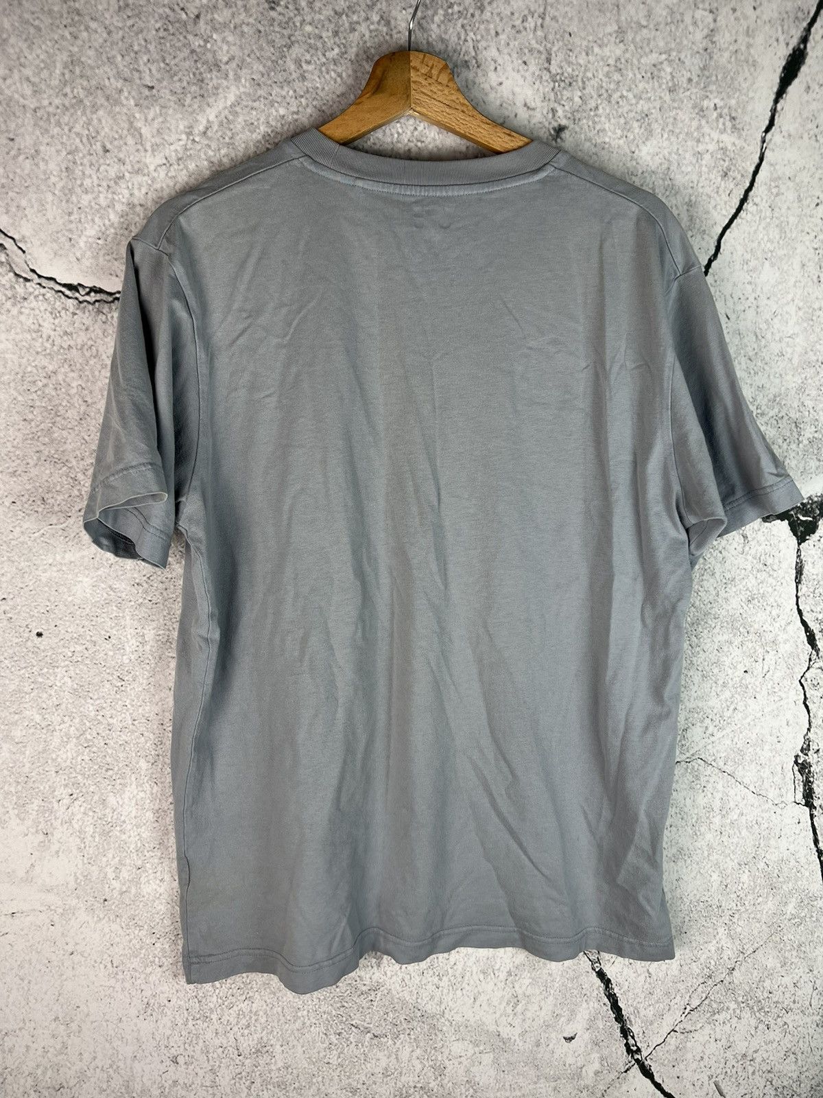 Jean-Michel Basquiat Uniqlo x Jean-Michel Basquiat world famous tshirt Size US M / EU 48-50 / 2 - 2 Thumbnail