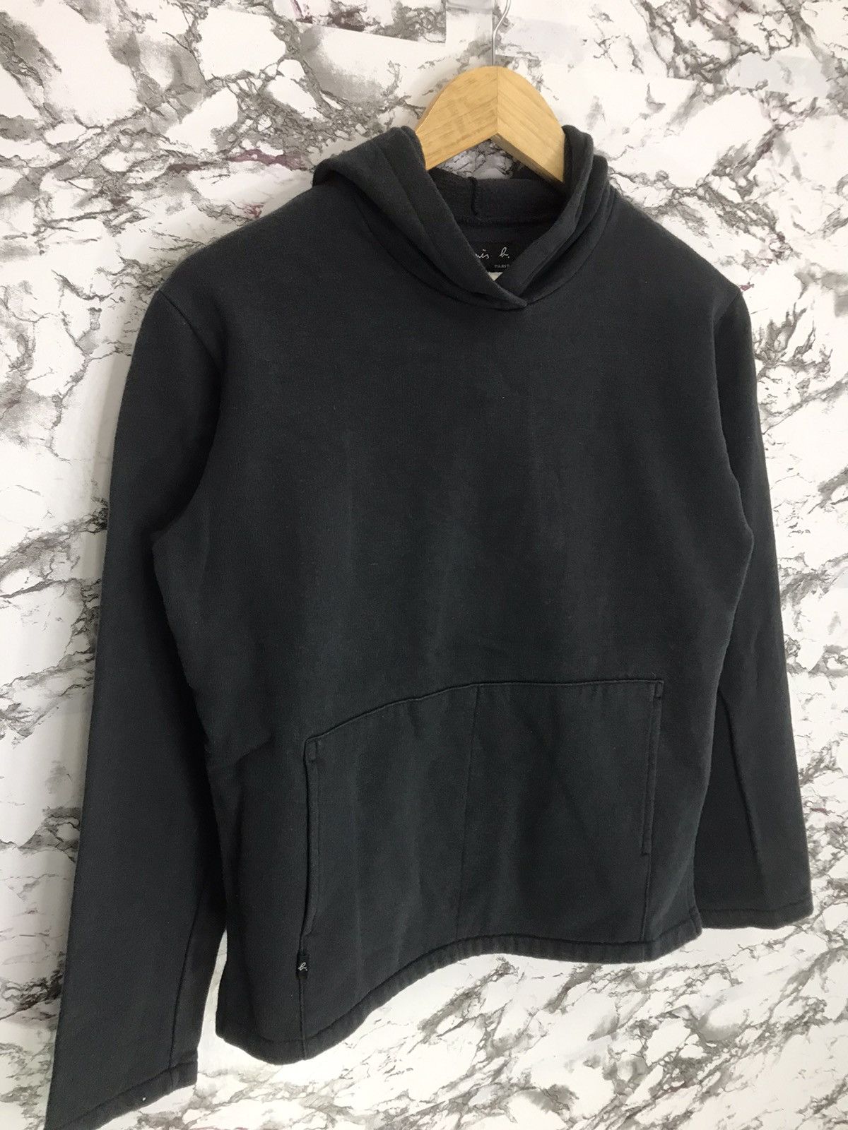 Designer × agnes b. Agnes B. Small Logo Hoodie Swearshirt Size US M / EU 48-50 / 2 - 2 Thumbnail