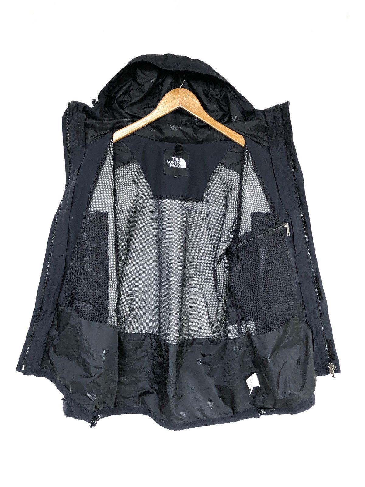 The North Face Multi Pocket Tech Wear Water Proof Hoodie Jacket Size US L / EU 52-54 / 3 - 7 Thumbnail