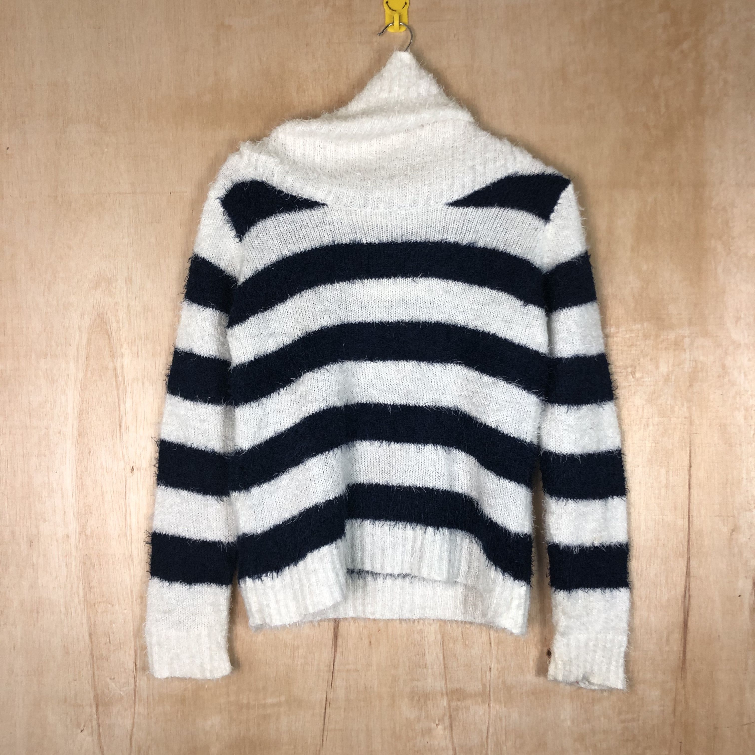 Aran Isles Knitwear DLL Leahmatin stripe turtleneck mohair shaggy knitwear #c041 Size M / US 6-8 / IT 42-44 - 1 Thumbnail