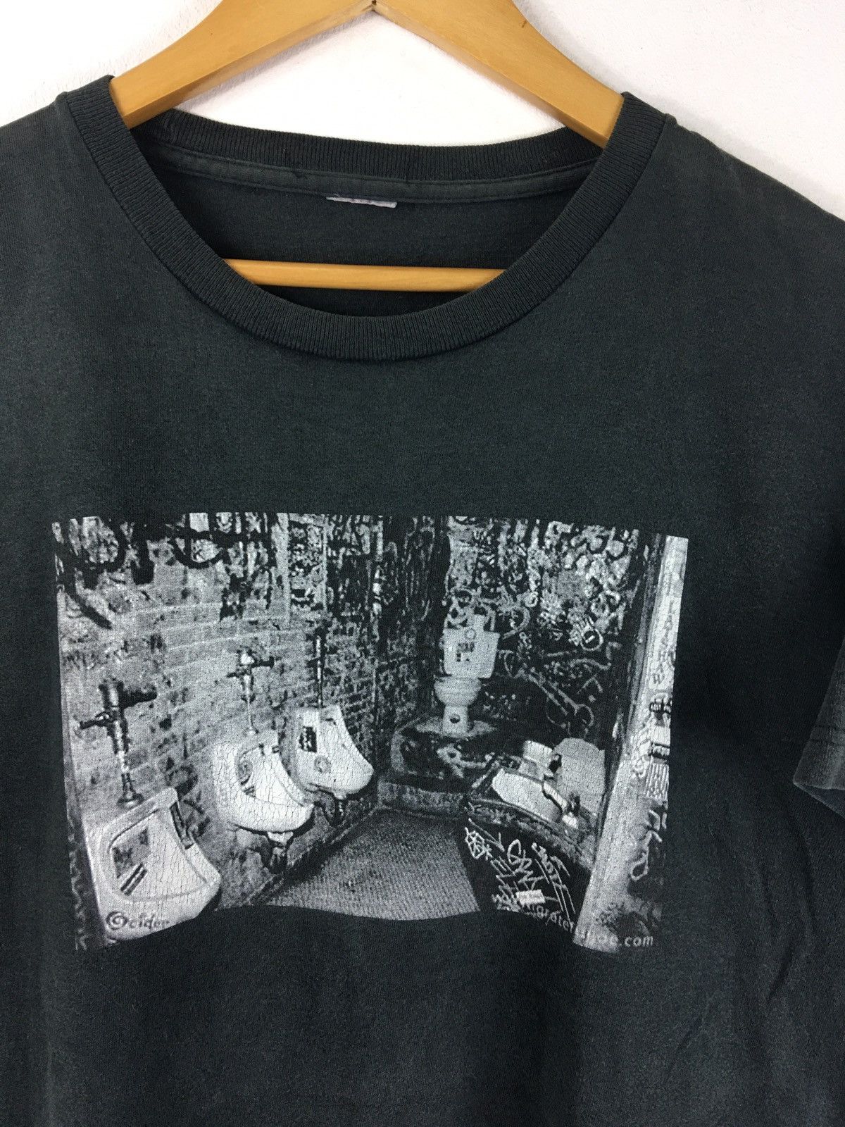 Band Tees Vintage cbgb omfug home of underground shirt punk Size US M / EU 48-50 / 2 - 4 Thumbnail