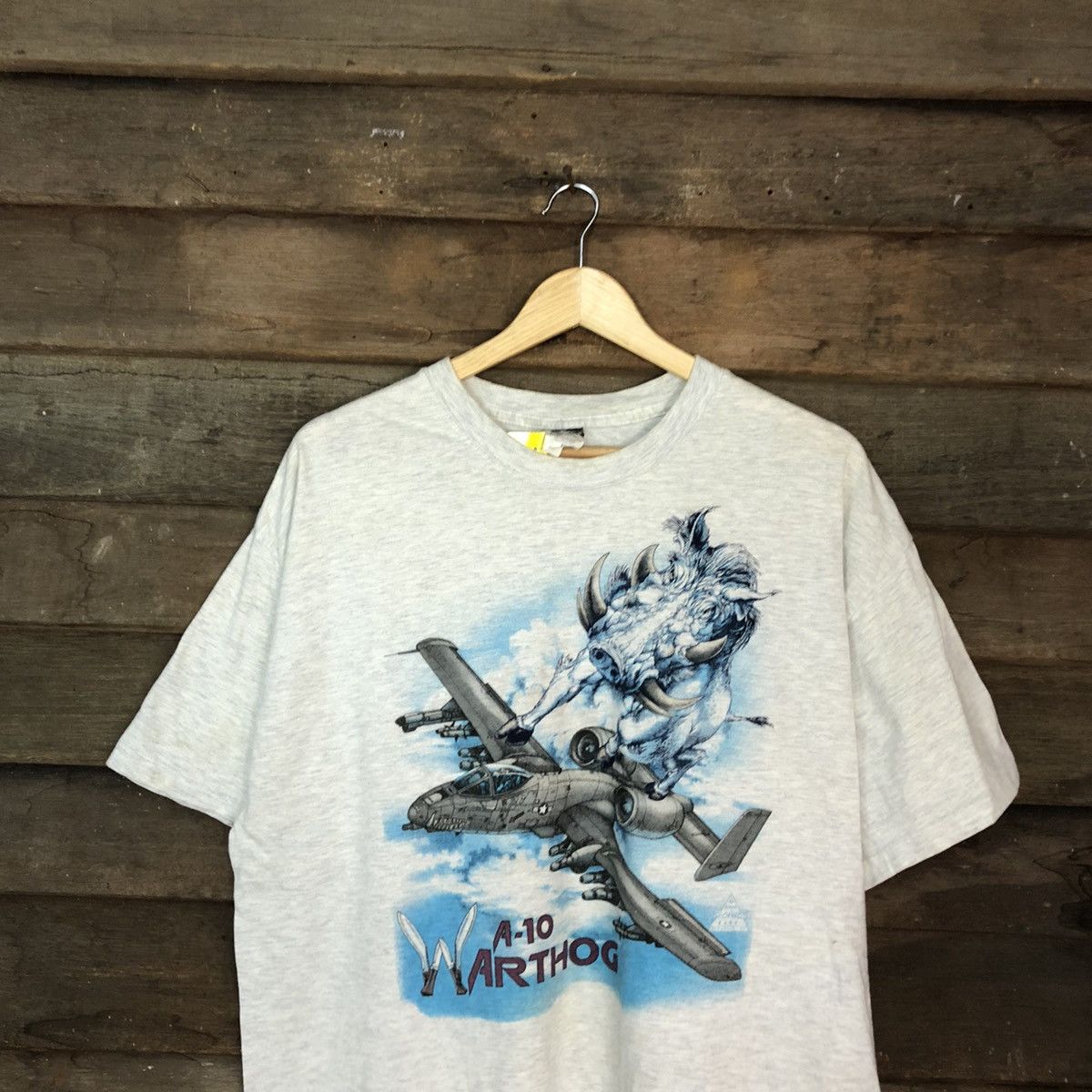 Vintage DL Vtg A-10 Warthog Hanes White Short Sleeve Shirt #3107 Size US XL / EU 56 / 4 - 2 Thumbnail